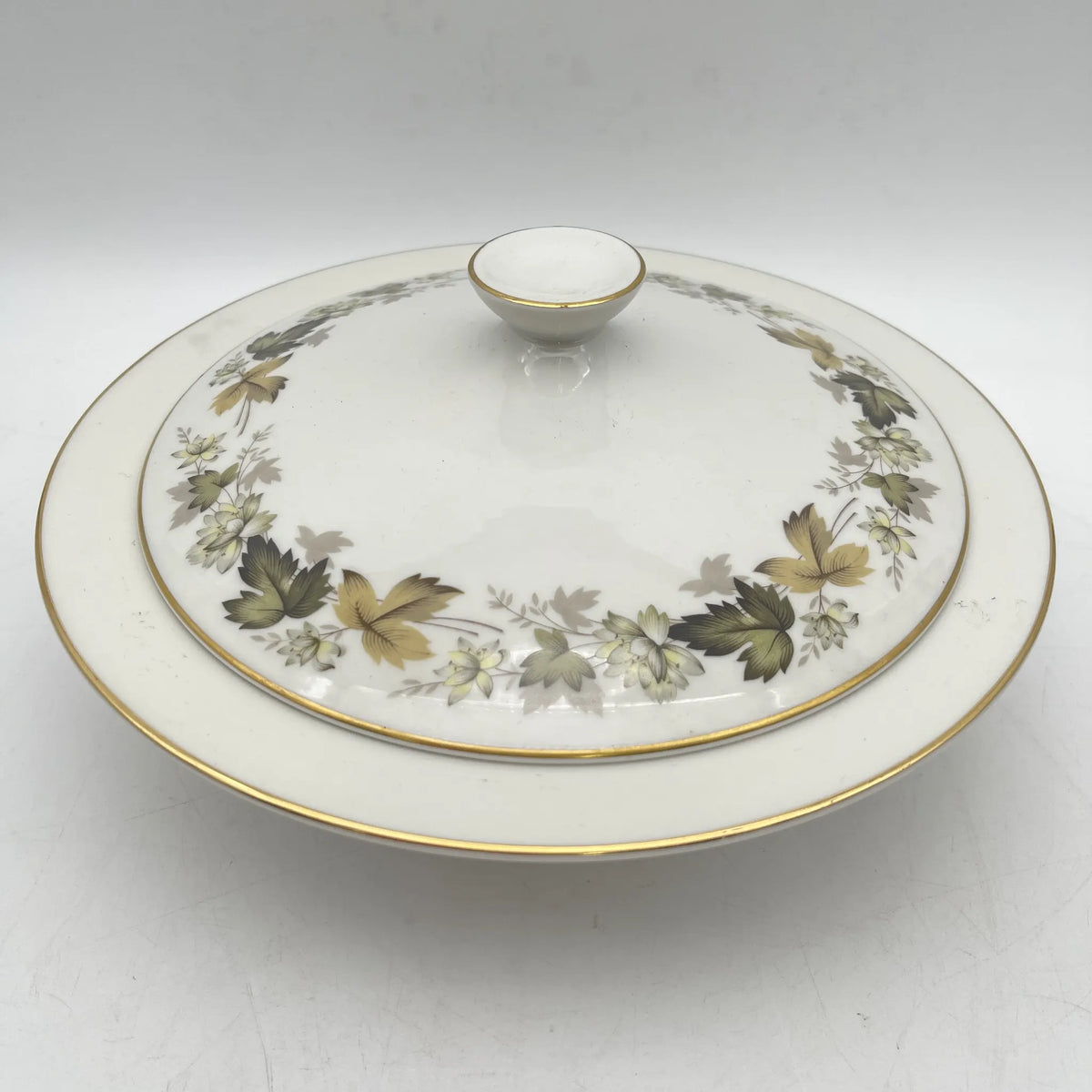 Royal Doulton /带盖碗/ Larchmont / 20c中后期/瓷器/英国/金彩，西洋餐具，复古，叶纹，牡丹纹，白瓷/ [复古]
