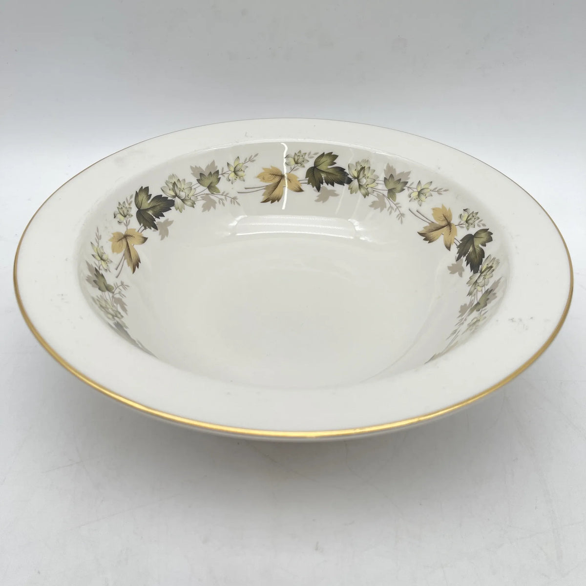 Royal Doulton /带盖碗/ Larchmont / 20c中后期/瓷器/英国/金彩，西洋餐具，复古，叶纹，牡丹纹，白瓷/ [复古]