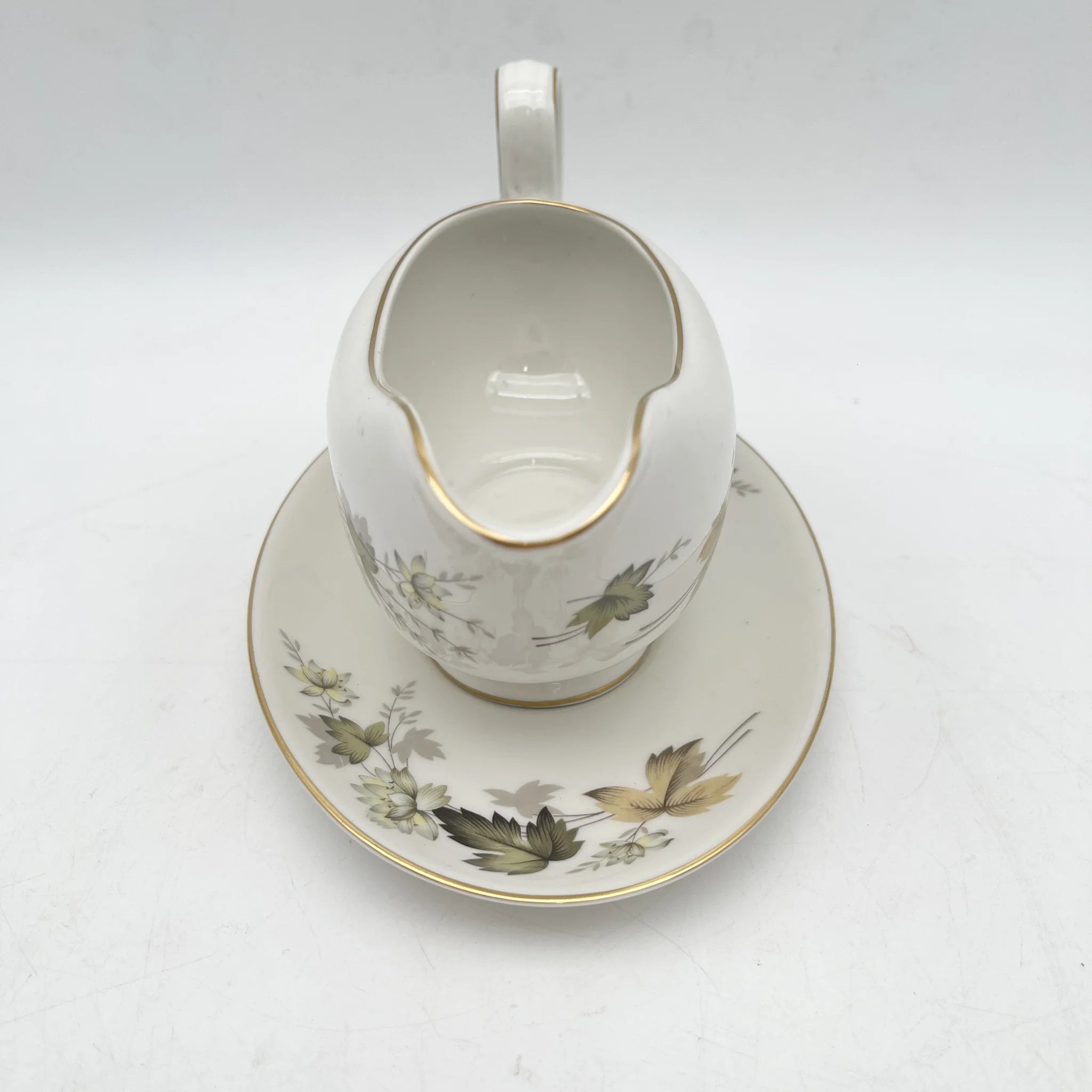 Royal Doulton /沙司船+茶托/ Larchmont / 20c中后期/瓷器/英国/金彩，西洋餐具，复古，叶纹，牡丹纹，白瓷/[复古]