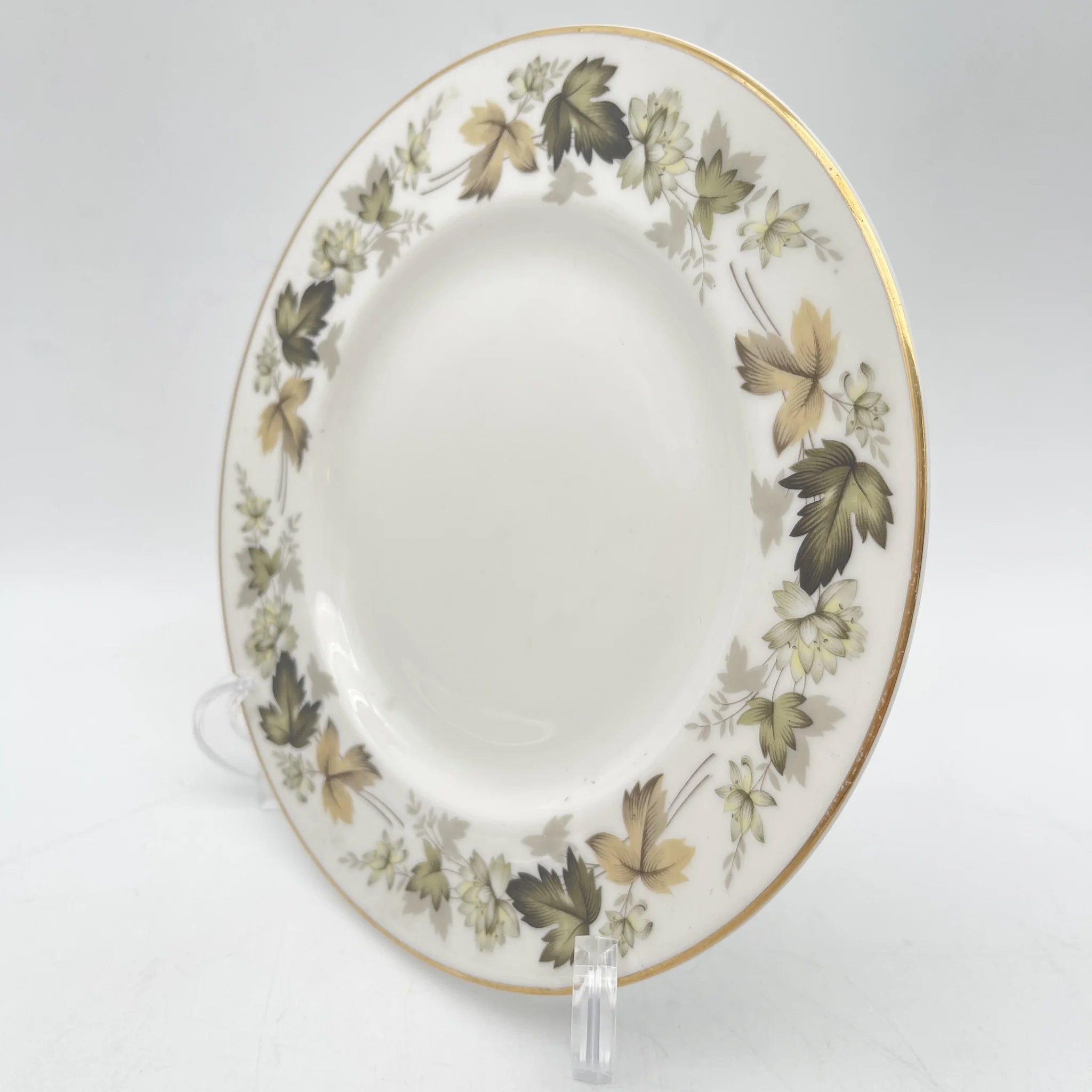 Royal Doulton / デザートプレート (中皿) / Larchmont / 20C中後期 / 磁器 / イギリス / リーフ柄,金彩,ゴールドリム,トランスルーセント・チャイナ,半透明磁器,白磁 / [ビンテージ]
