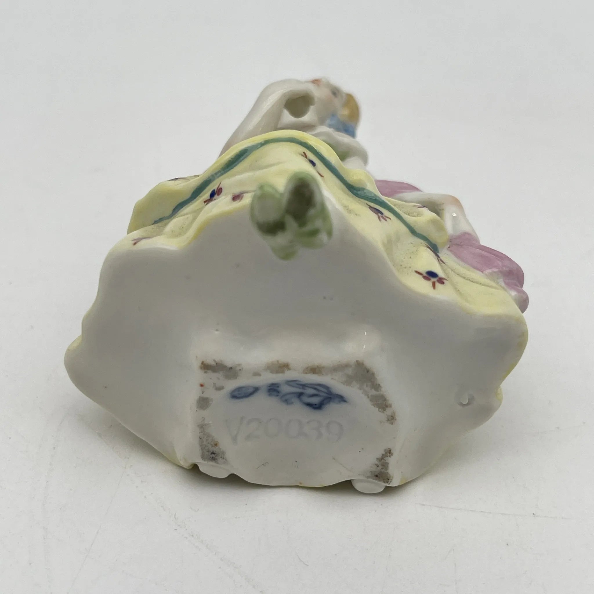 Volkstedt / フィギュリン(陶磁器人形)2P / 20C前中期 / 磁器 / ドイツ / ハンドペイント / [アンティーク]