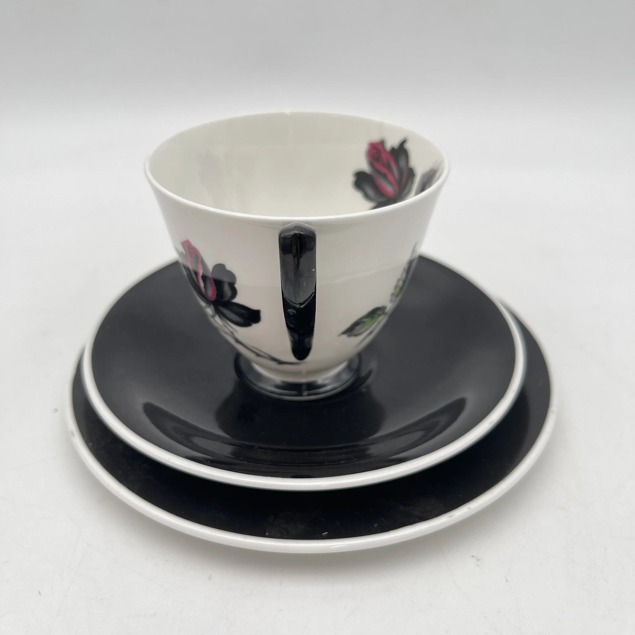 【复古】三重奏（c&s +甜点盘）2p / Royal Albert / Masquerade /估计20c中期/ Bone China /英国/黑玫瑰