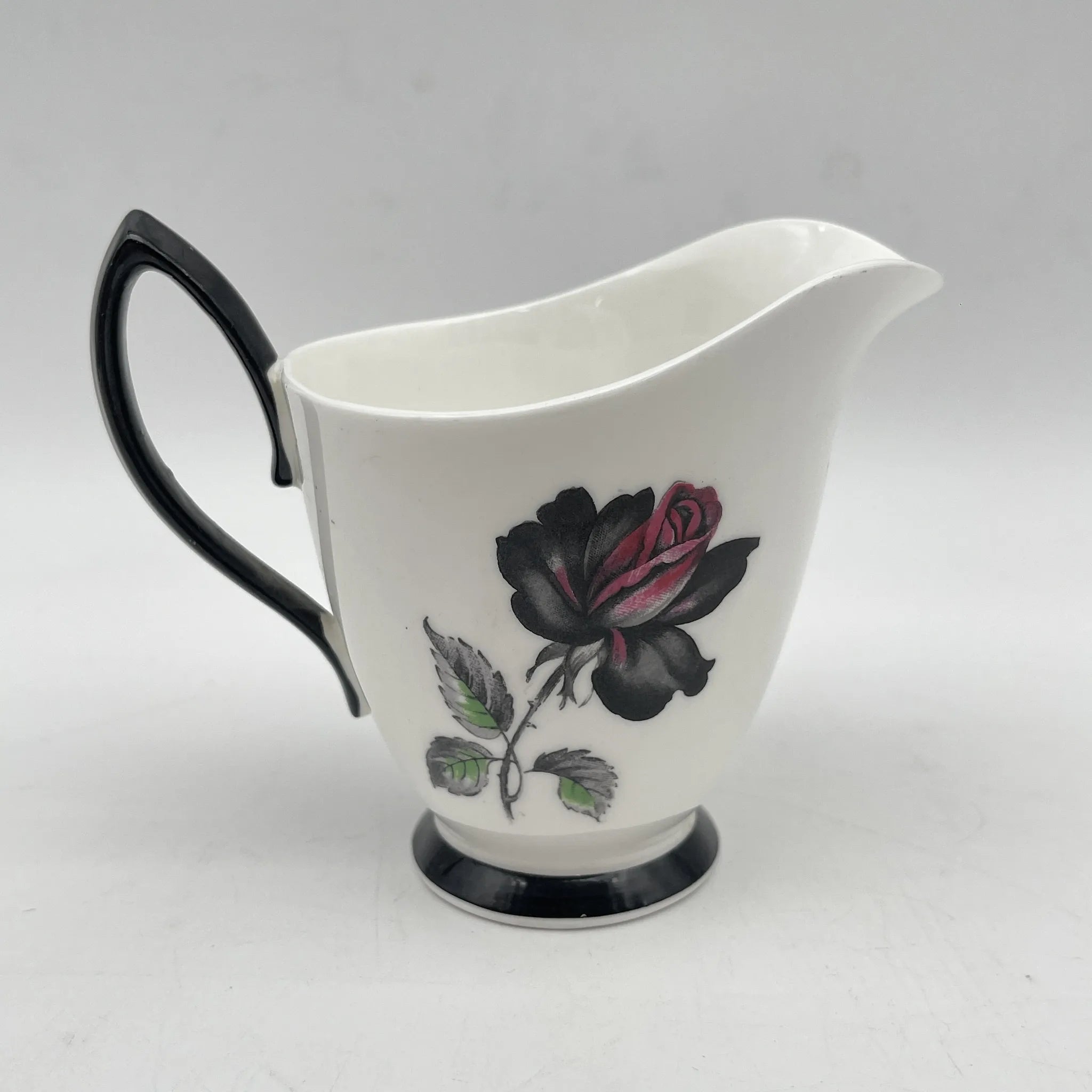 [Vintage] Creamer / Royal Albert / Masquerade / Estimated mid-20C / Bone China / England / Black Rose