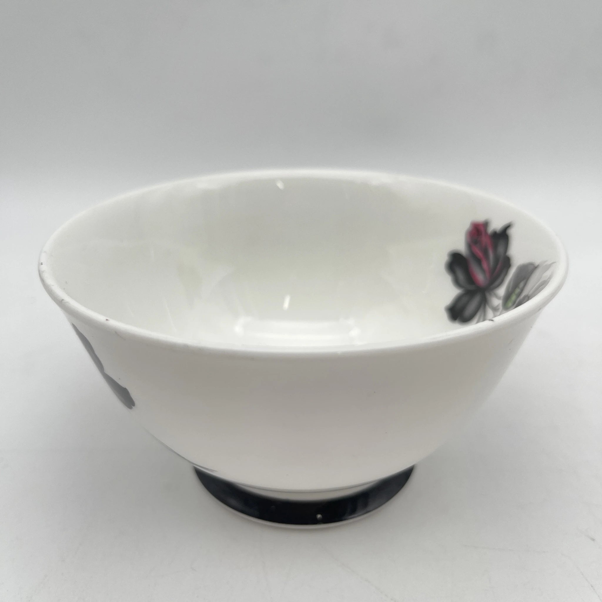 【复古】咖啡杯/ Royal Albert / Masquerade /估计20c中期/ Bone China /英国/黑玫瑰