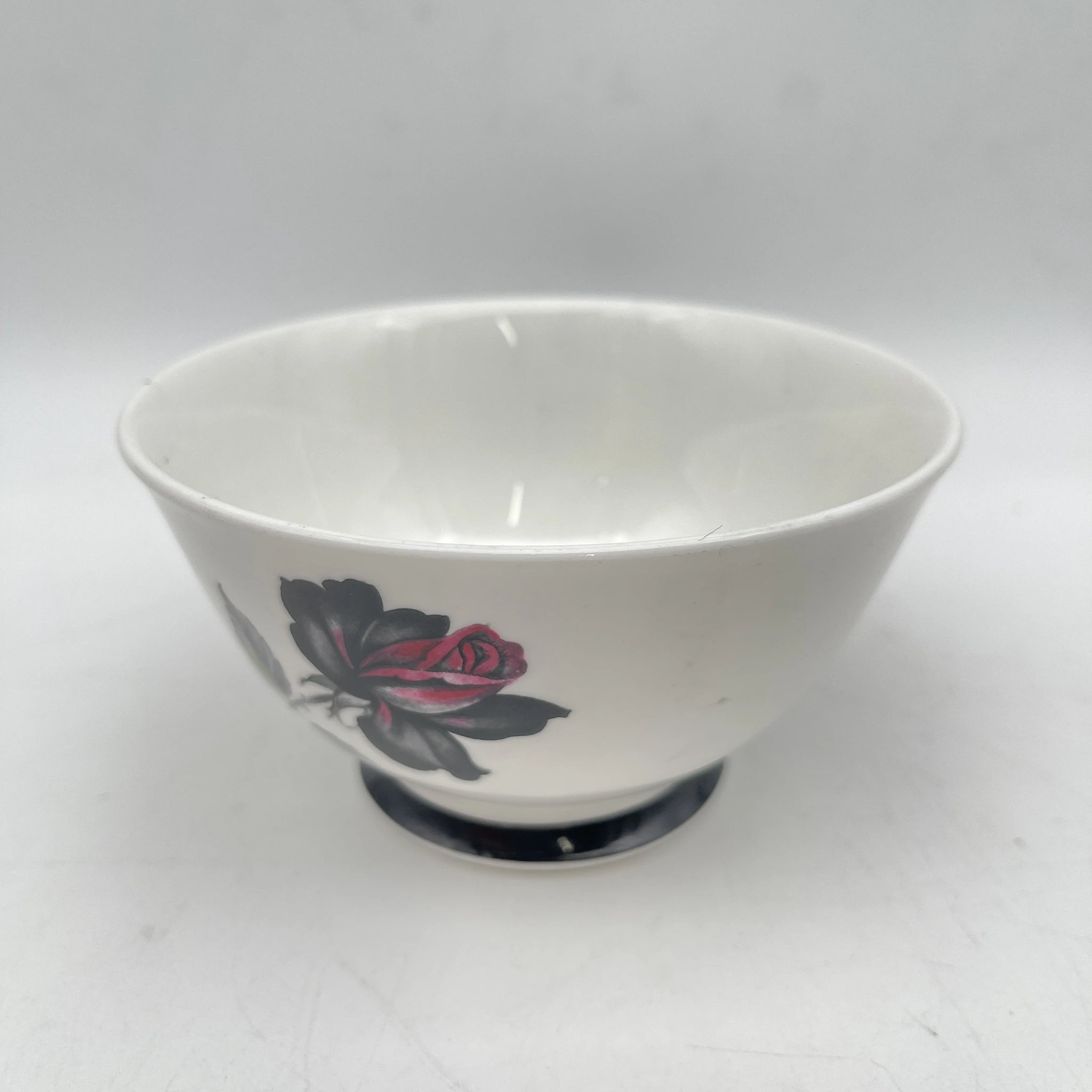 【复古】咖啡杯/ Royal Albert / Masquerade /估计20c中期/ Bone China /英国/黑玫瑰