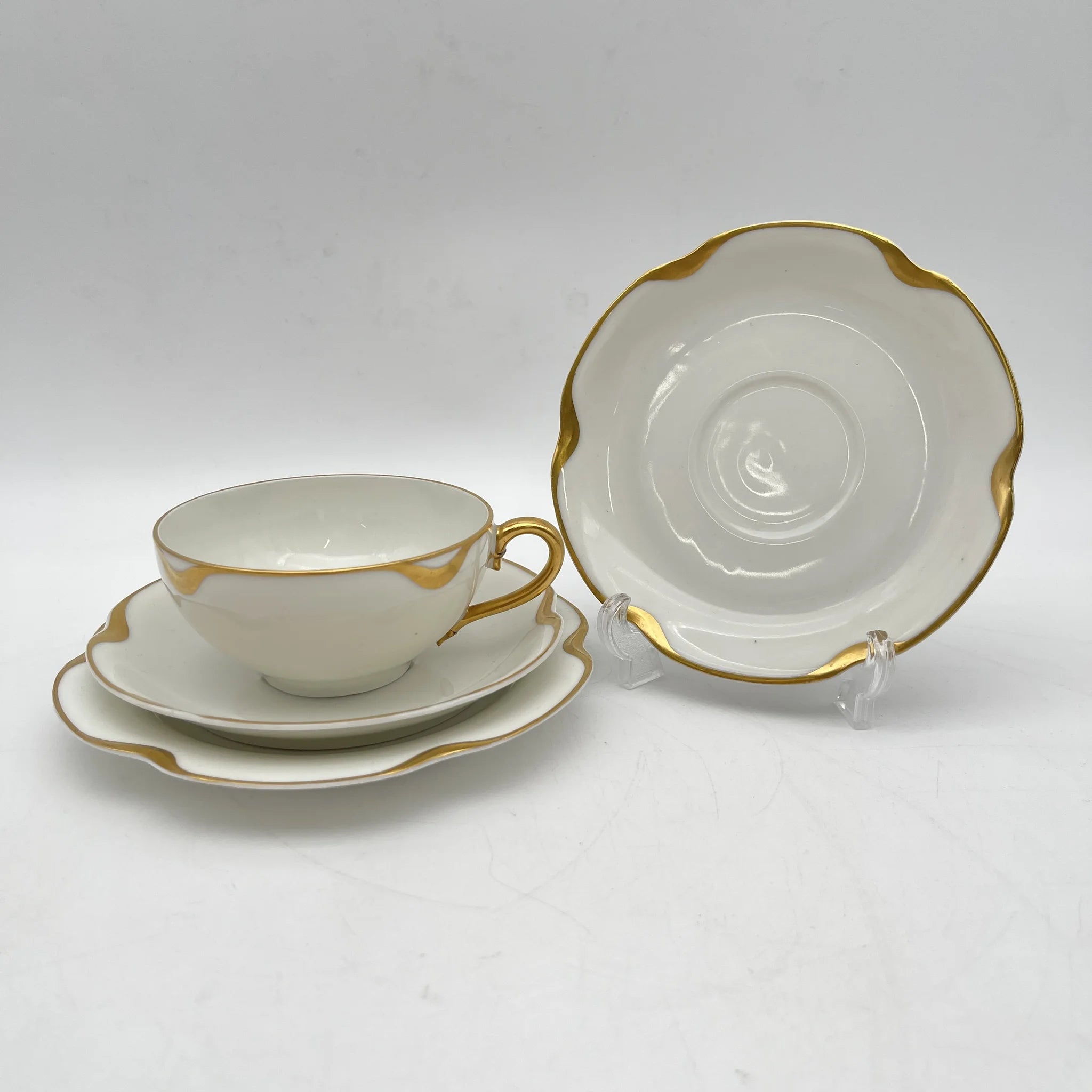 【古董】三重奏（茶杯&茶托+甜点盘）+茶托