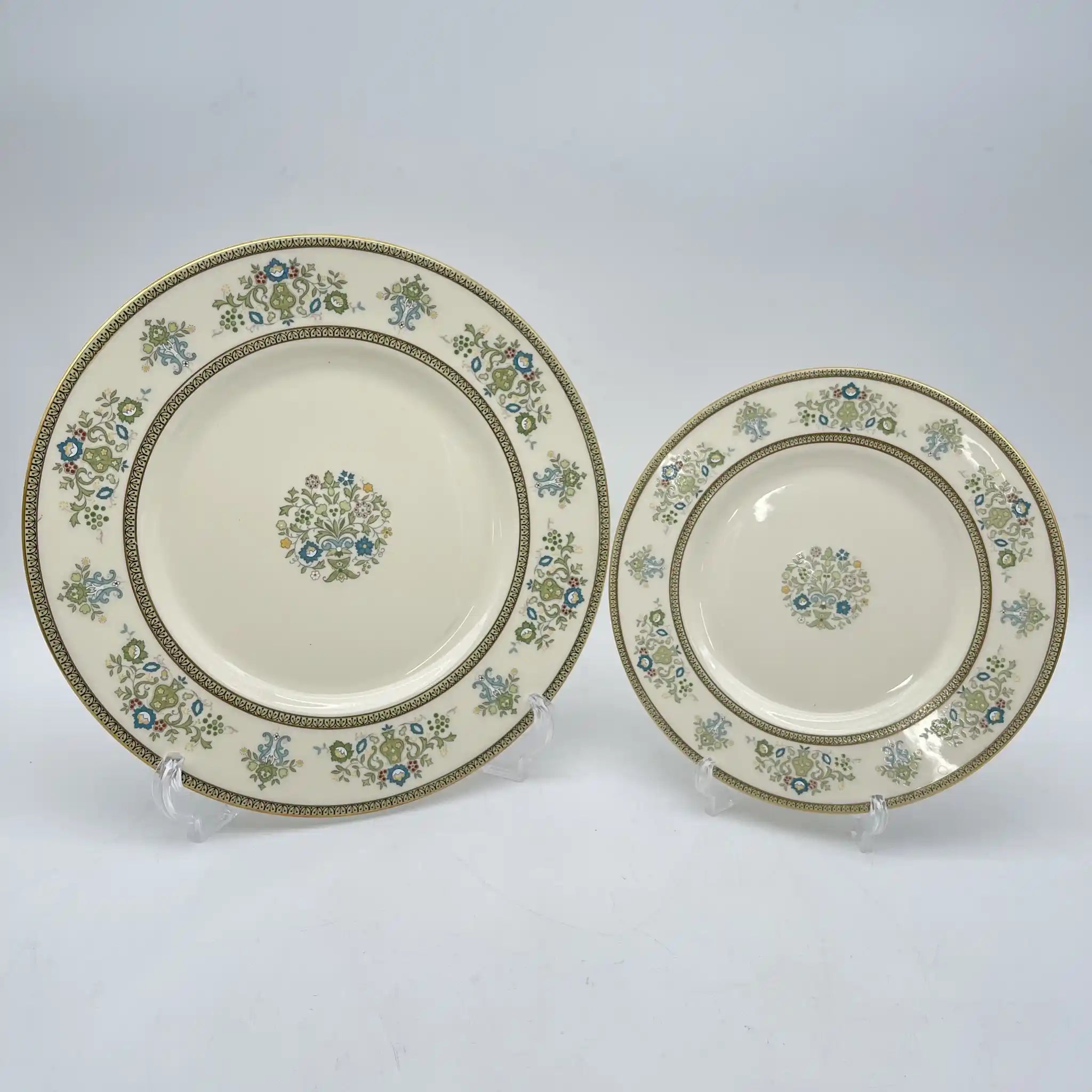 [Vintage] Dinner plate (main plate) + dessert plate (middle plate) set