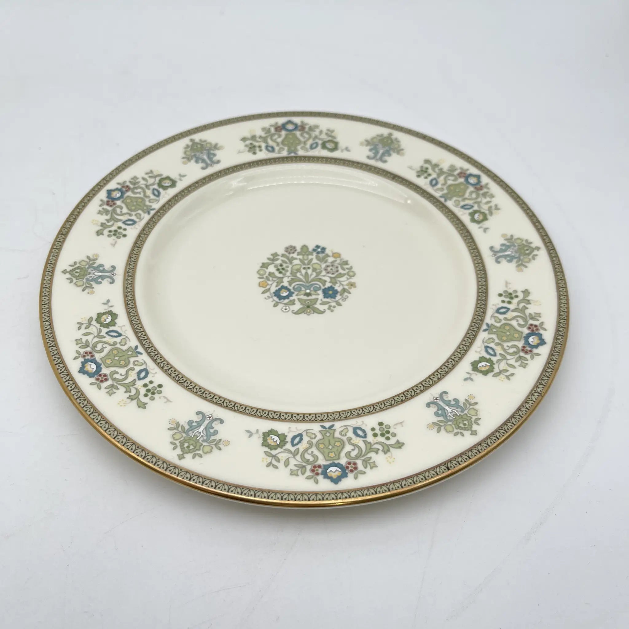 [Vintage] Dinner plate (main plate) x 2 + dessert plate (middle plate) set