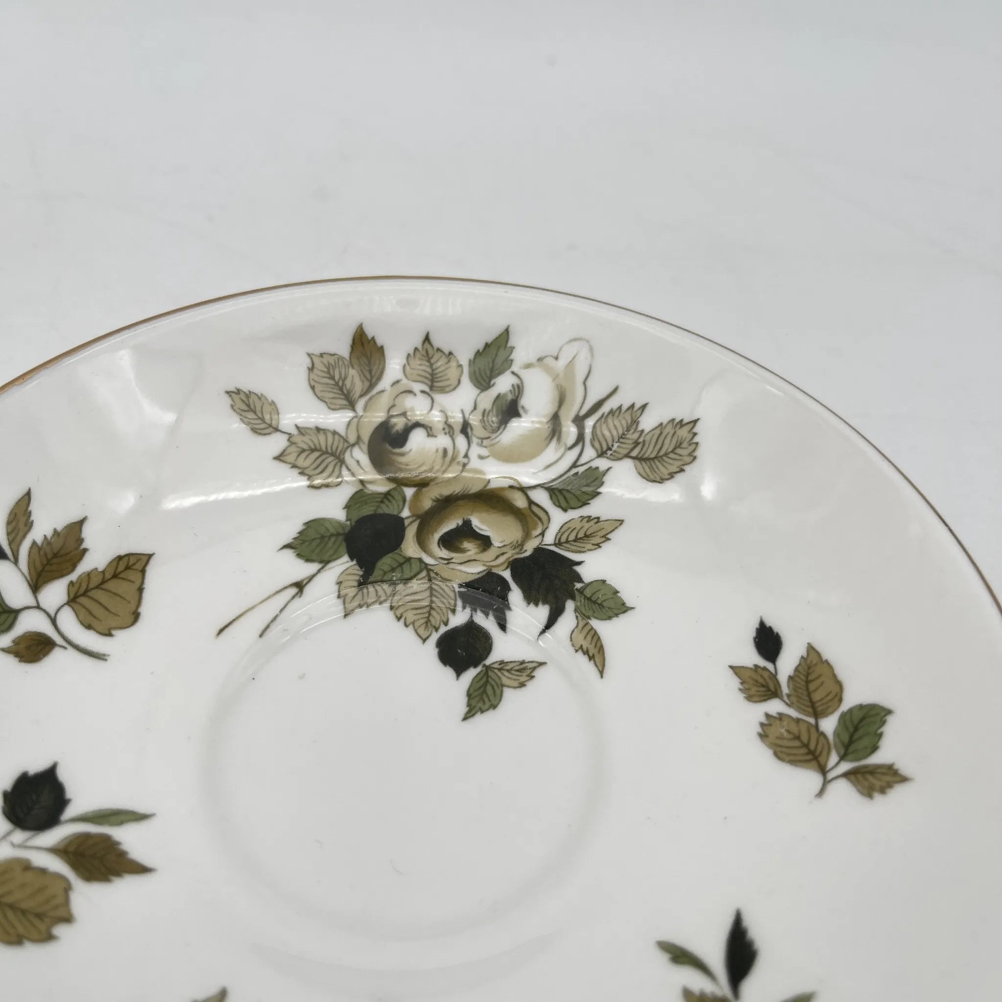 Crown Staffordshire / トリオ(C&S+デザートプレート)2P / 20C中期 / Fine Bone China / イギリス / 薔薇 / [アンティーク]