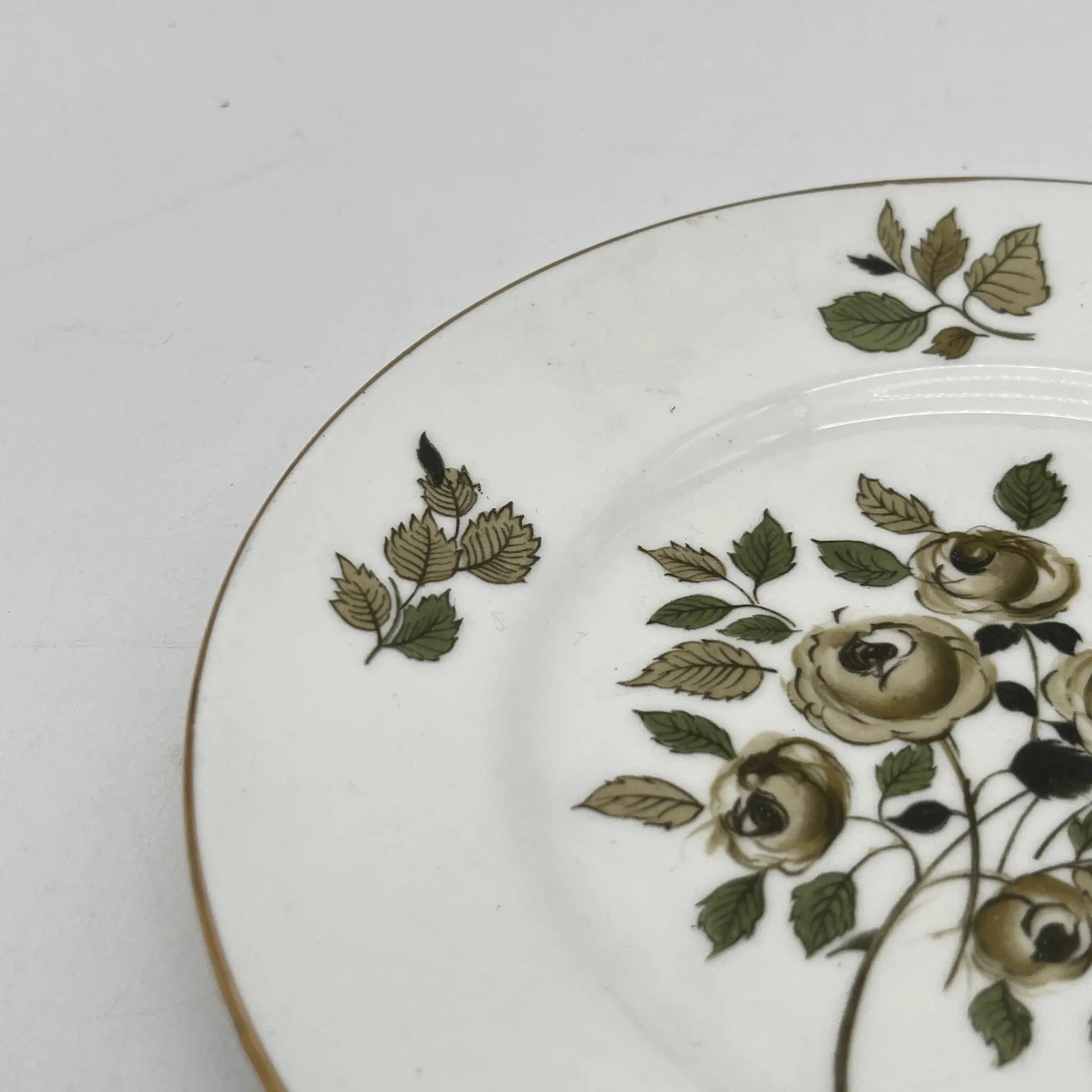 Crown Staffordshire / ブレッドプレート(小皿) / 20C中期 / Fine Bone China / イギリス / 薔薇 / [アンティーク]