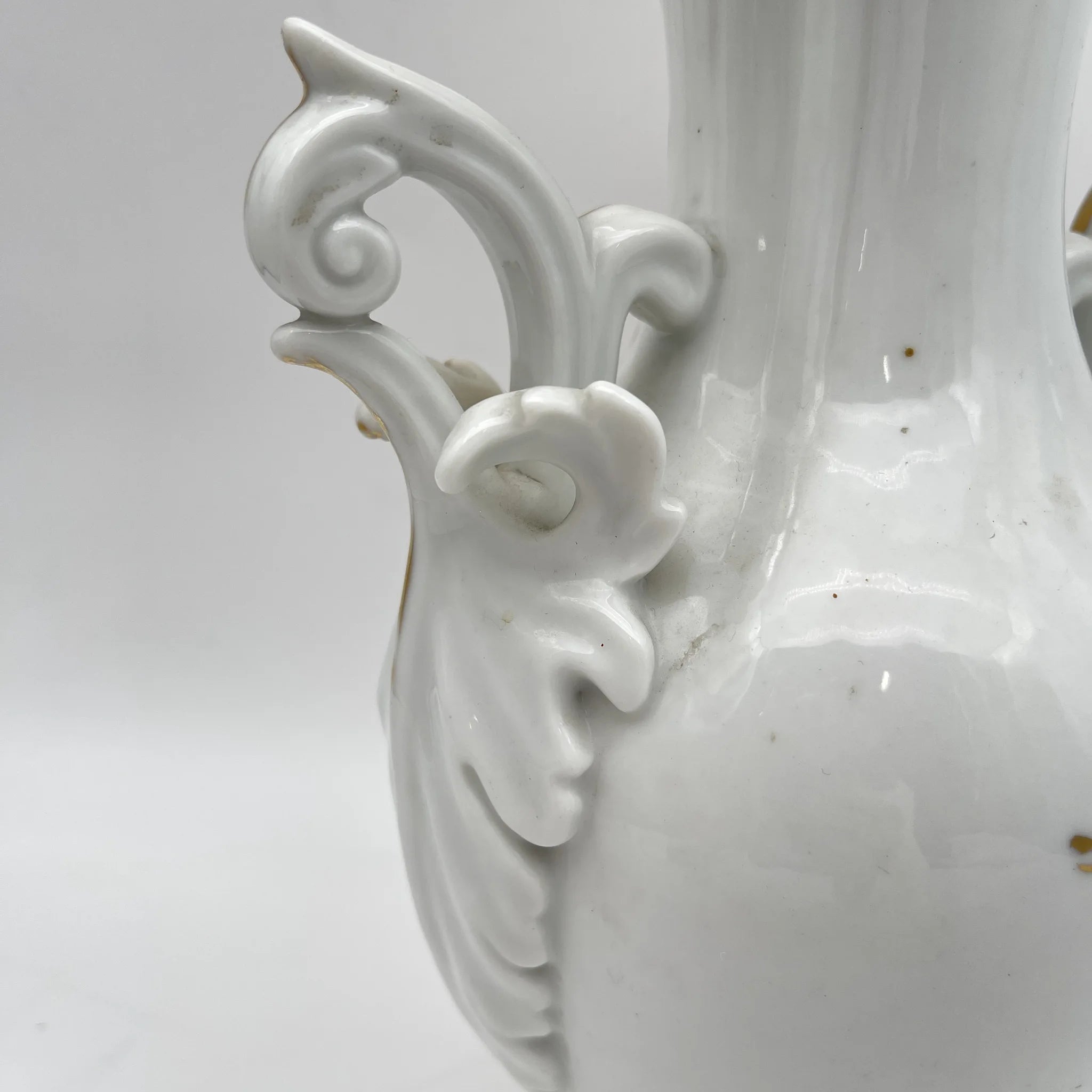 花瓶(フラワーベース) / 1900前後 / 磁器 / ヨーロッパ / ハンドペイント, アカンサス, 金彩 / [アンティーク]