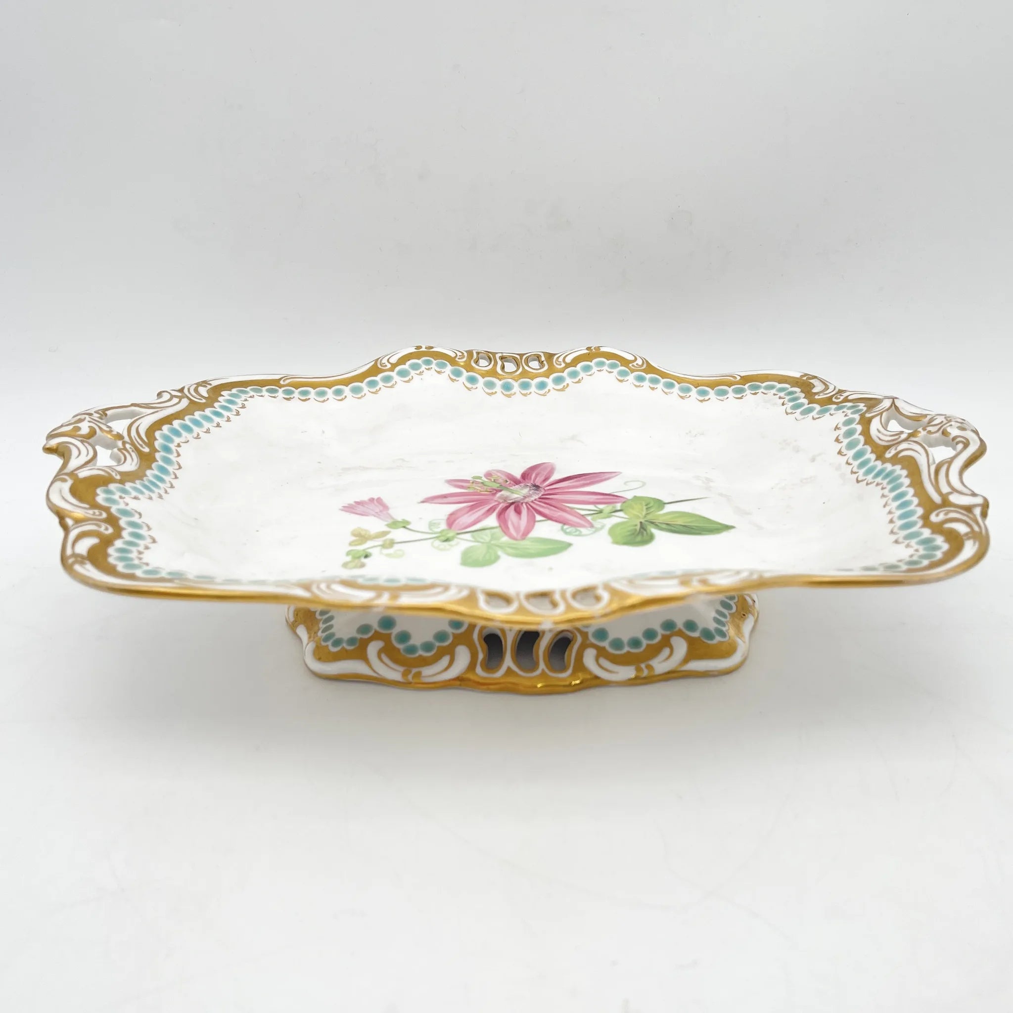Davenport(ダベンポート) / コンポート皿 / 19C中後期 / 磁器 / イギリス / ボタニカルアート, スカラップエッジ, 金彩 / [アンティーク]