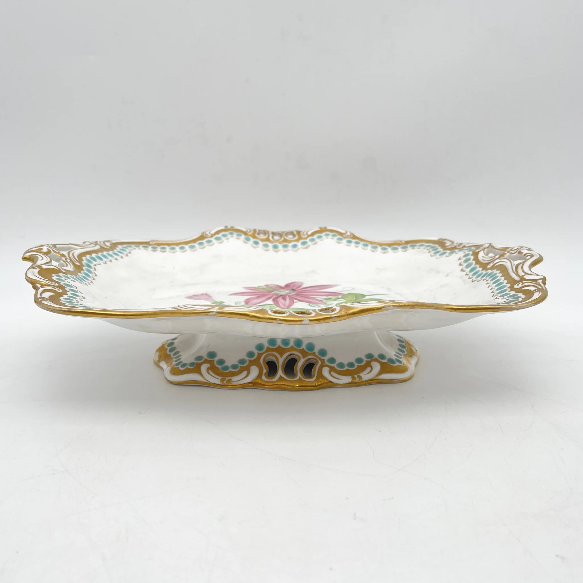 Davenport(ダベンポート) / コンポート皿 / 19C中後期 / 磁器 / イギリス / ボタニカルアート, スカラップエッジ, 金彩 / [アンティーク]