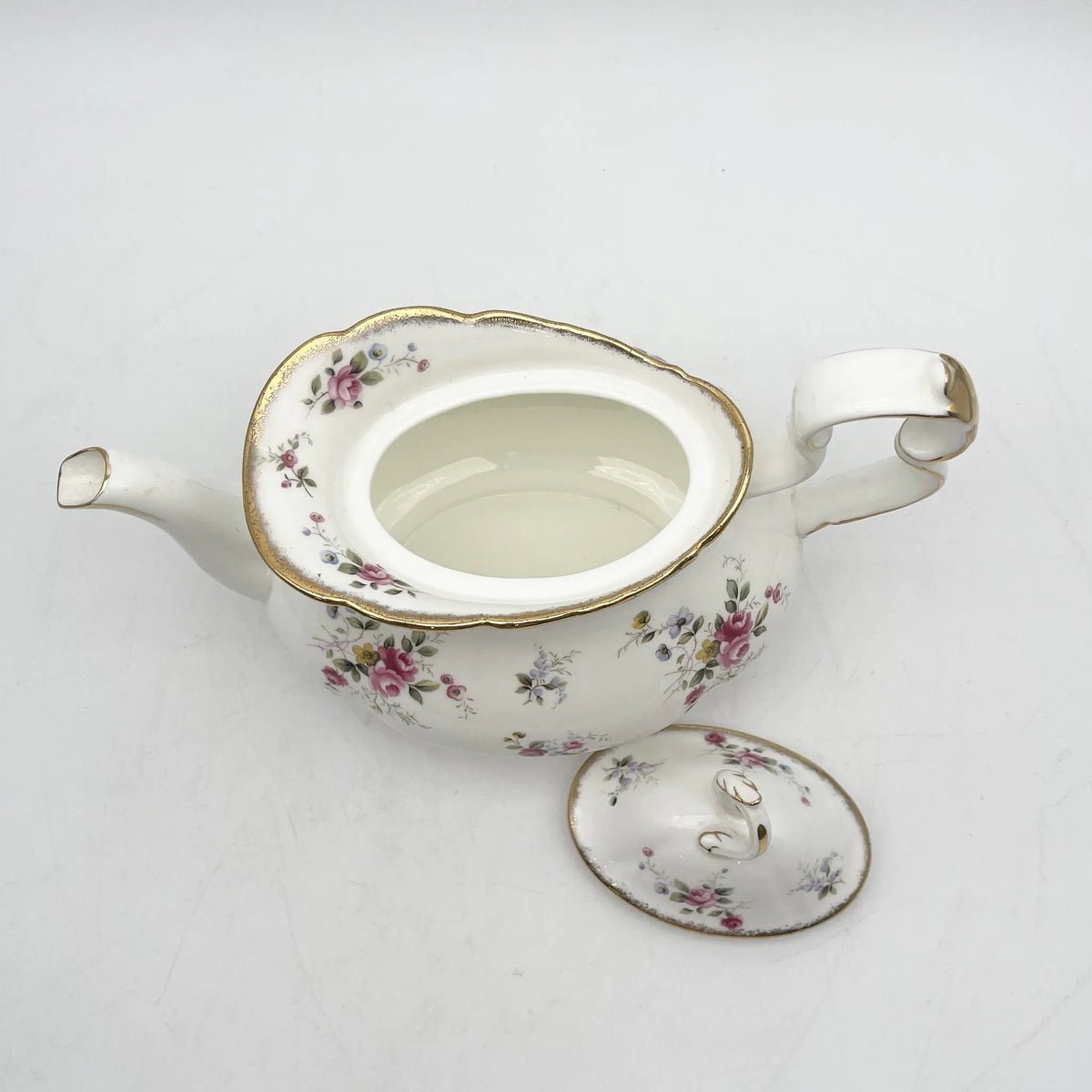 Royal Albert /茶壶/ Tenderness / 1970s- / Bone China /英国/ 骨中国，花卉图案，花卉图案，英国葡萄酒，陶瓷，洛可可风格，古典西餐餐具，金彩装饰，金轮辋/[葡萄酒]
