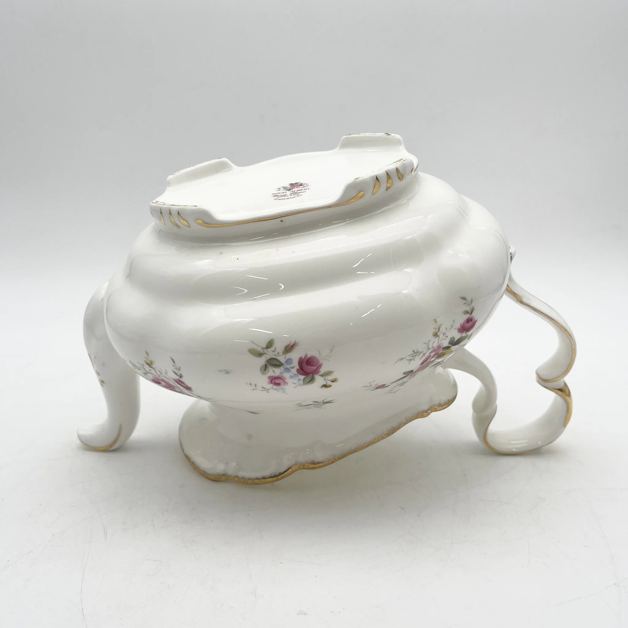 Royal Albert /茶壶/ Tenderness / 1970s- / Bone China /英国/ 骨中国，花卉图案，花卉图案，英国葡萄酒，陶瓷，洛可可风格，古典西餐餐具，金彩装饰，金轮辋/[葡萄酒]