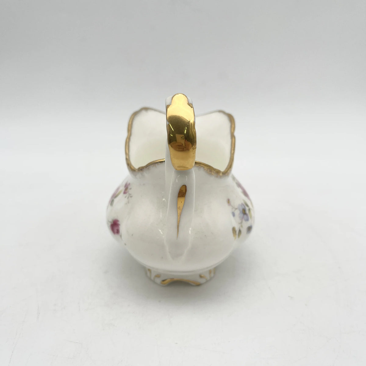 Royal Albert / cremer / Tenderness / 1970s- / Bone China /英国/ 骨中国，花卉图案，花卉图案，英国葡萄酒，陶瓷，洛可可风格，古典西餐餐具，金彩装饰，金轮辋/[葡萄酒]