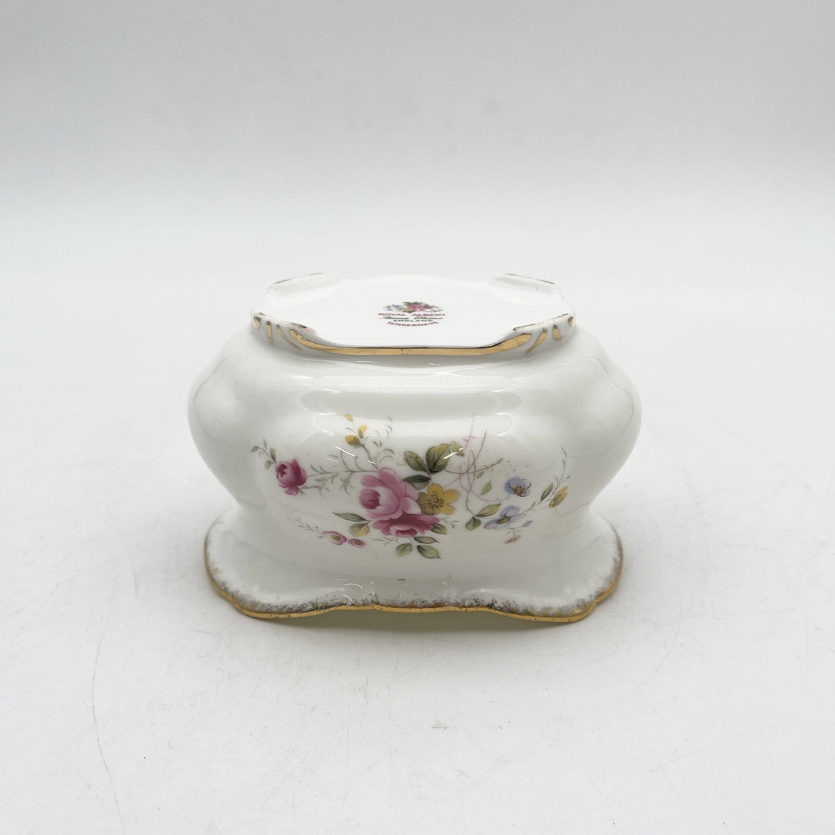 Royal Albert /糖碗/ Tenderness / 1970s- / Bone China /英国/ 骨中国，花卉图案，花卉图案，英国葡萄酒，陶瓷，洛可可风格，古典西餐餐具，金彩装饰，金轮辋/[葡萄酒]