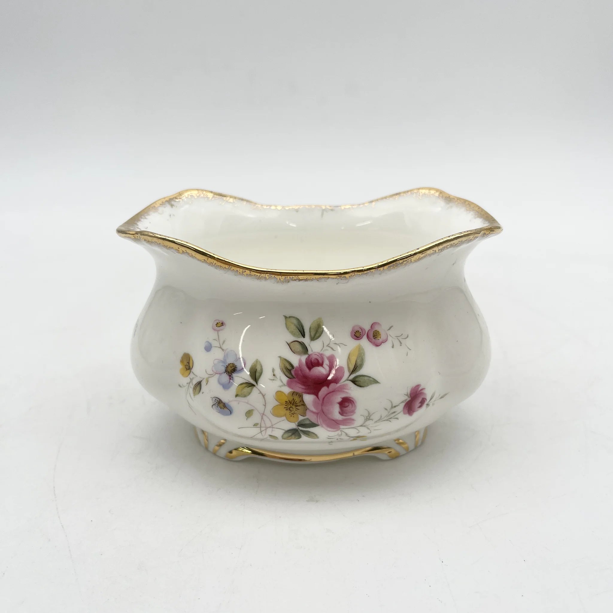 Royal Albert /糖碗/ Tenderness / 1970s- / Bone China /英国/ 骨中国，花卉图案，花卉图案，英国葡萄酒，陶瓷，洛可可风格，古典西餐餐具，金彩装饰，金轮辋/[葡萄酒]