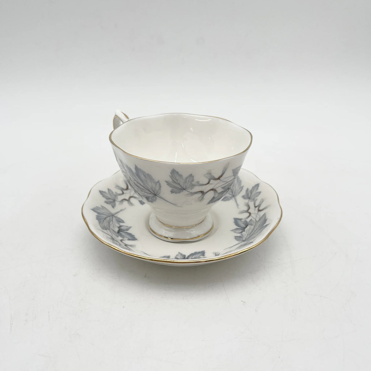 Royal Albert /杯&碟2p / Silver Maple / 1950s- / Bone China /英国/ 骨中国，叶柄，植物学，金轮辋，金彩装饰，英国葡萄酒，陶瓷，单色调，经典，西式餐具/[葡萄酒]
