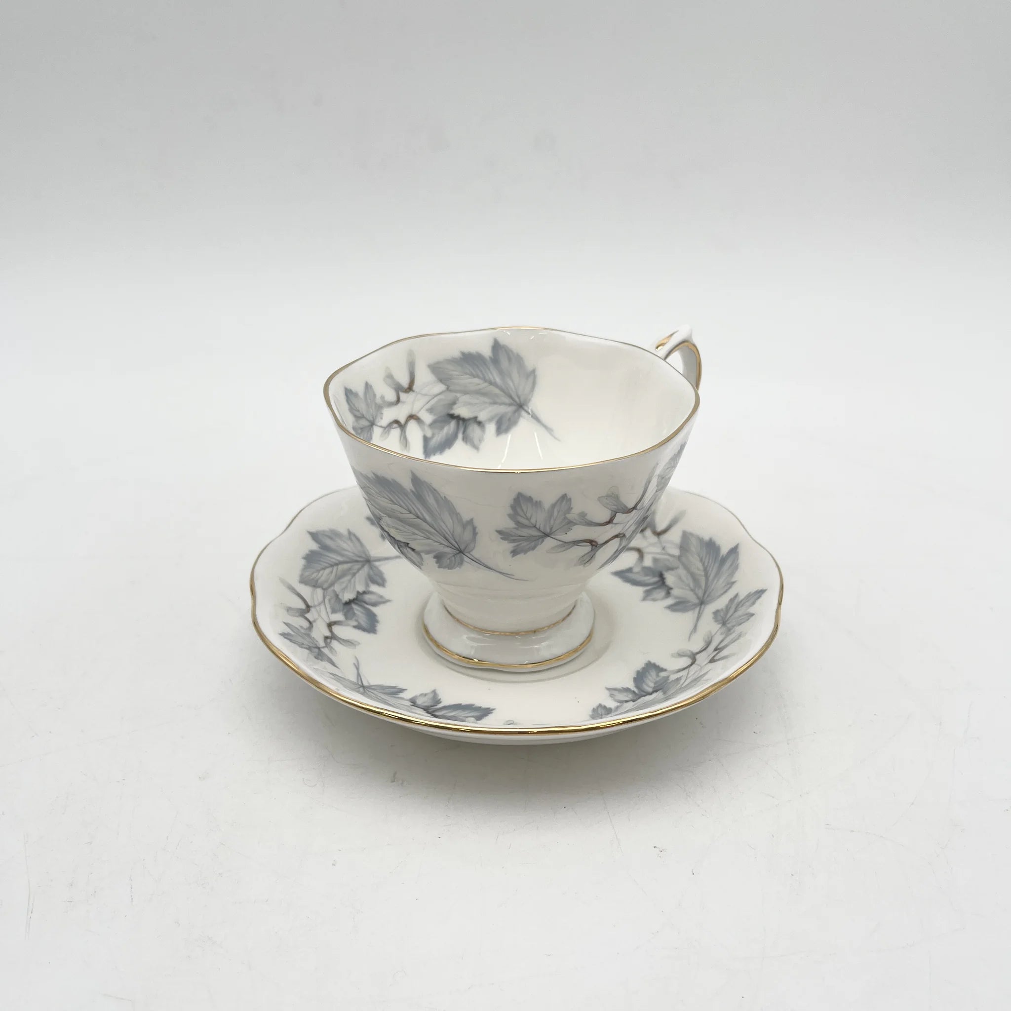 Royal Albert /杯&碟2p / Silver Maple / 1950s- / Bone China /英国/ 骨中国，叶柄，植物学，金轮辋，金彩装饰，英国葡萄酒，陶瓷，单色调，经典，西式餐具/[葡萄酒]