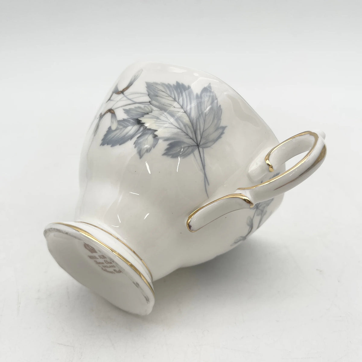 Royal Albert /杯&碟2p / Silver Maple / 1950s- / Bone China /英国/ 骨中国，叶柄，植物学，金轮辋，金彩装饰，英国葡萄酒，陶瓷，单色调，经典，西式餐具/[葡萄酒]