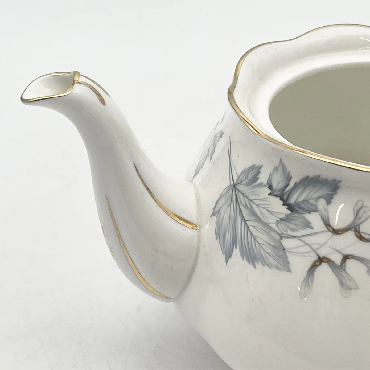 Royal Albert /茶壶/ Silver Maple / 1950s- / Bone China /英国/ 骨中国，叶柄，植物学，金轮辋，金彩装饰，英国葡萄酒，陶瓷，单色调，经典，西式餐具/[葡萄酒]