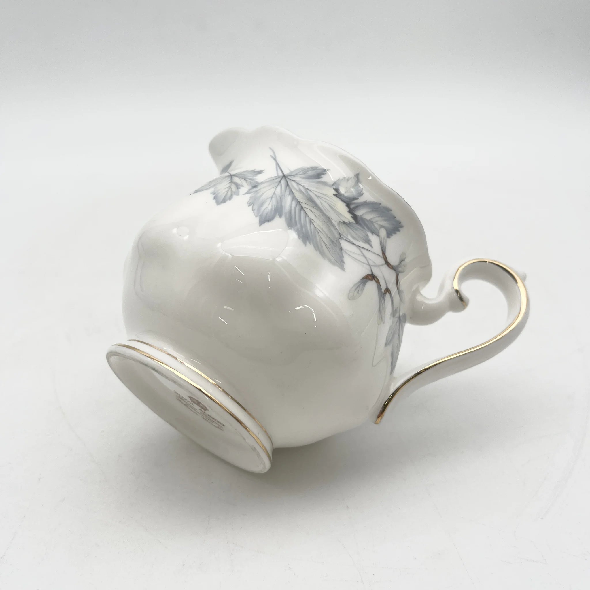 皇家阿尔伯特/克里默/ Silver Maple / 1950s- / Fine Bone China /英国/ 骨中国，叶柄，植物学，金轮辋，金彩装饰，英国葡萄酒，陶瓷，单色调，经典，西式餐具/[葡萄酒]