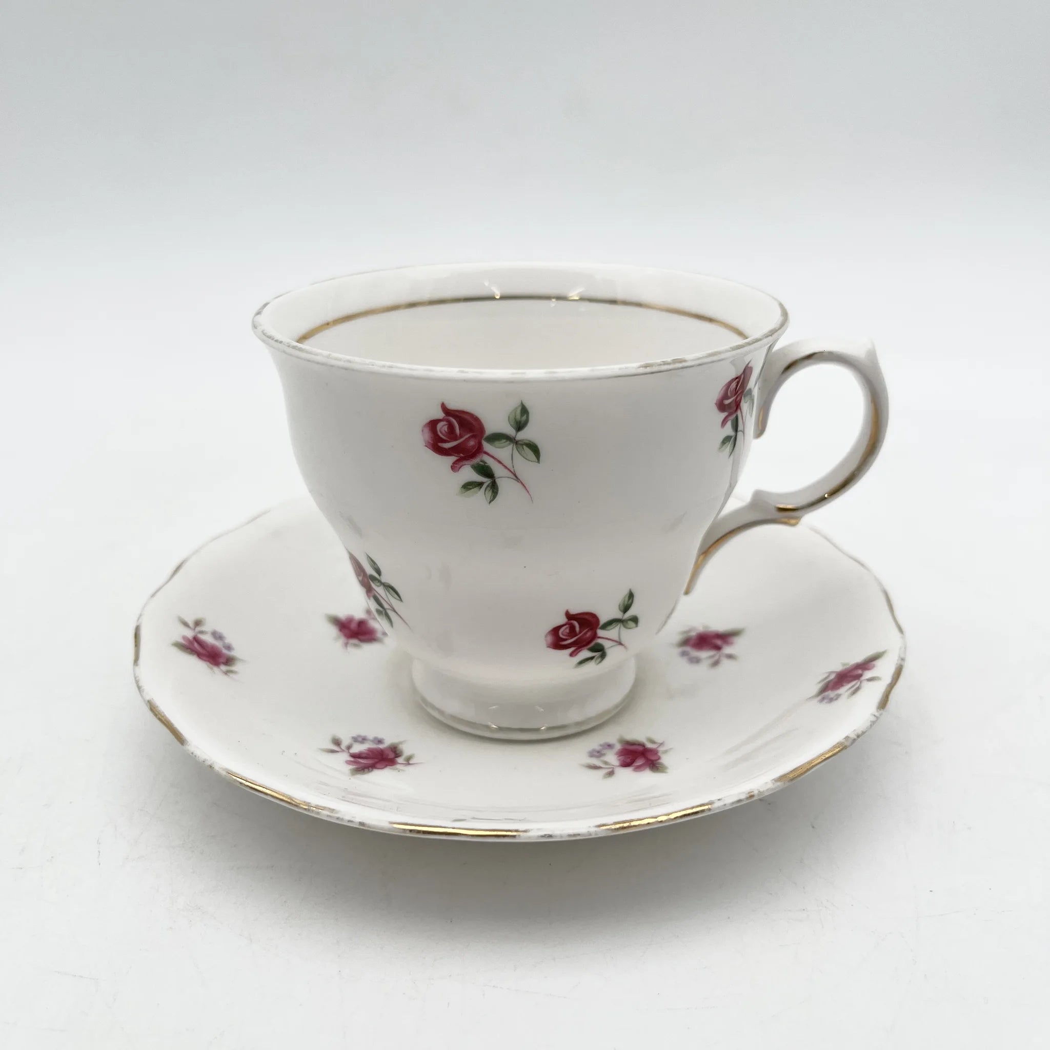 Crown Royal / カップ&ソーサー / 20C中頃 / Bone China / イギリス / 薔薇, 金彩 / [ビンテージ]