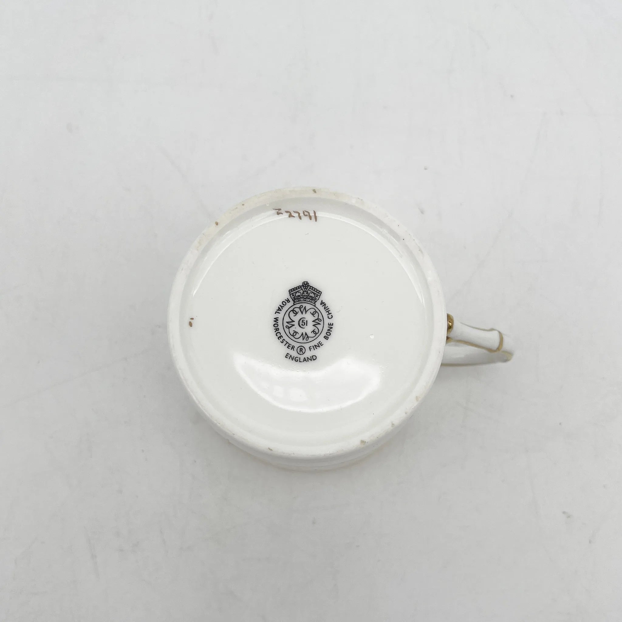 Royal Worcester(ロイヤル・ウースター) / カップ&ソーサー2P / 20C中後期 / Fine Bone China / イギリス / アルパイン・フラワー, 金彩 / [アンティーク]