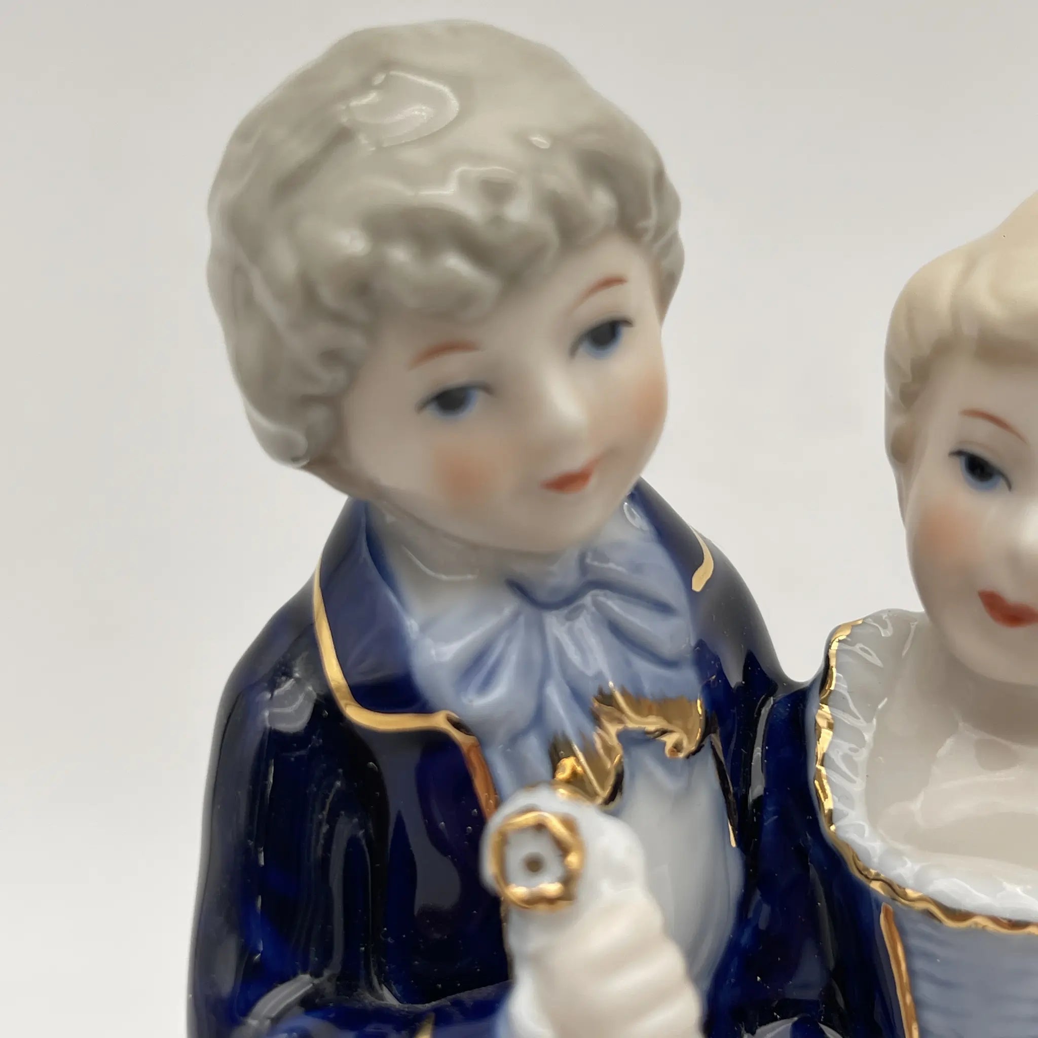 C-O-D-A-I FIGURINE (コーダイ・フィギュリン) / オルゴール / European Blue Romance (ヨーロピアン・ブルー・ロマンス) / 1970-80s / 磁器 / 日本 / 魅惑のワルツ, 箱付 / [リユース]