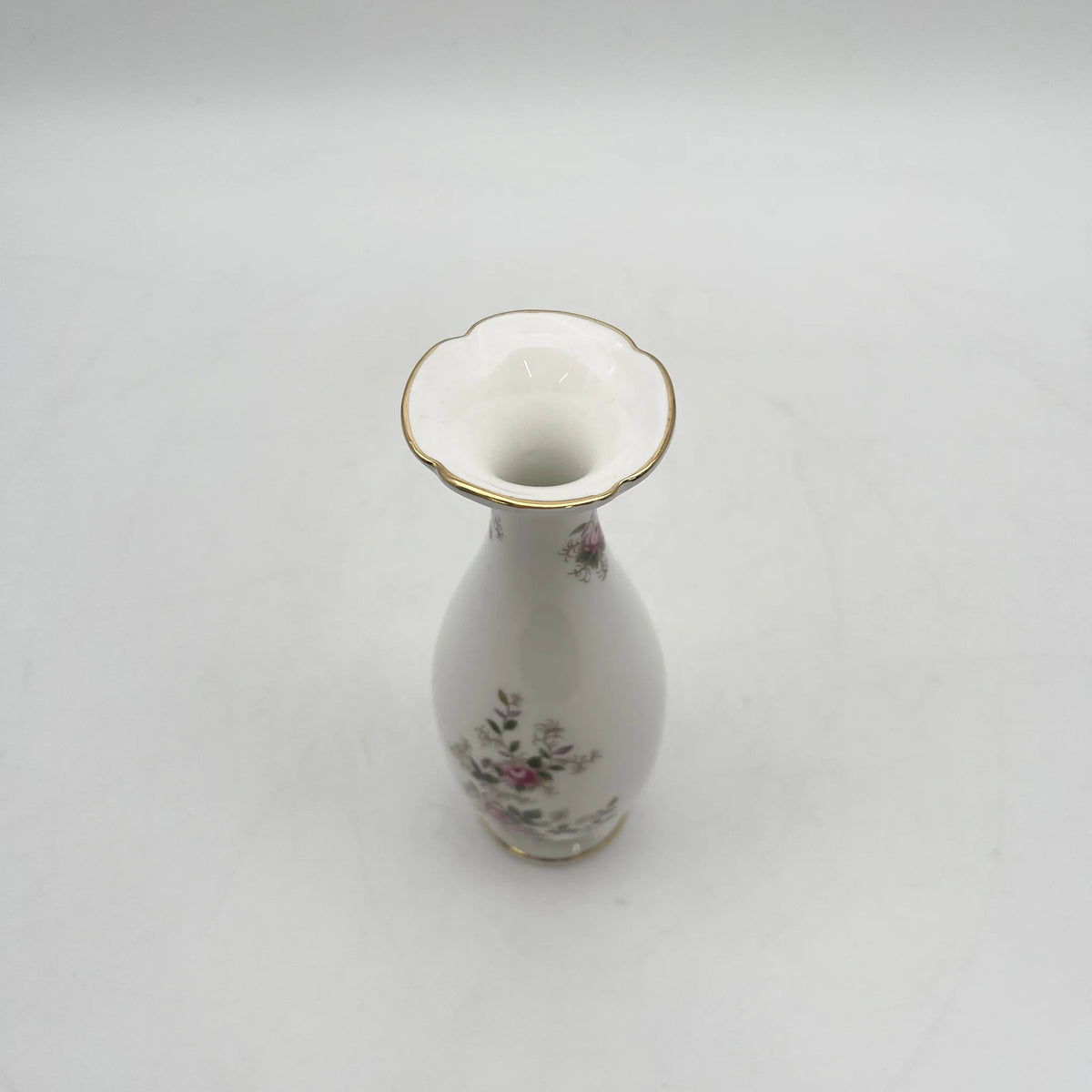 Royal Albert /花瓶/ Lavender Rose / 1960-90s /骨中国/英国/ 一对形状，牵牛花嘴，洛可可风格，金彩，花卉图案，古董风格，西洋陶瓷器/[复古]