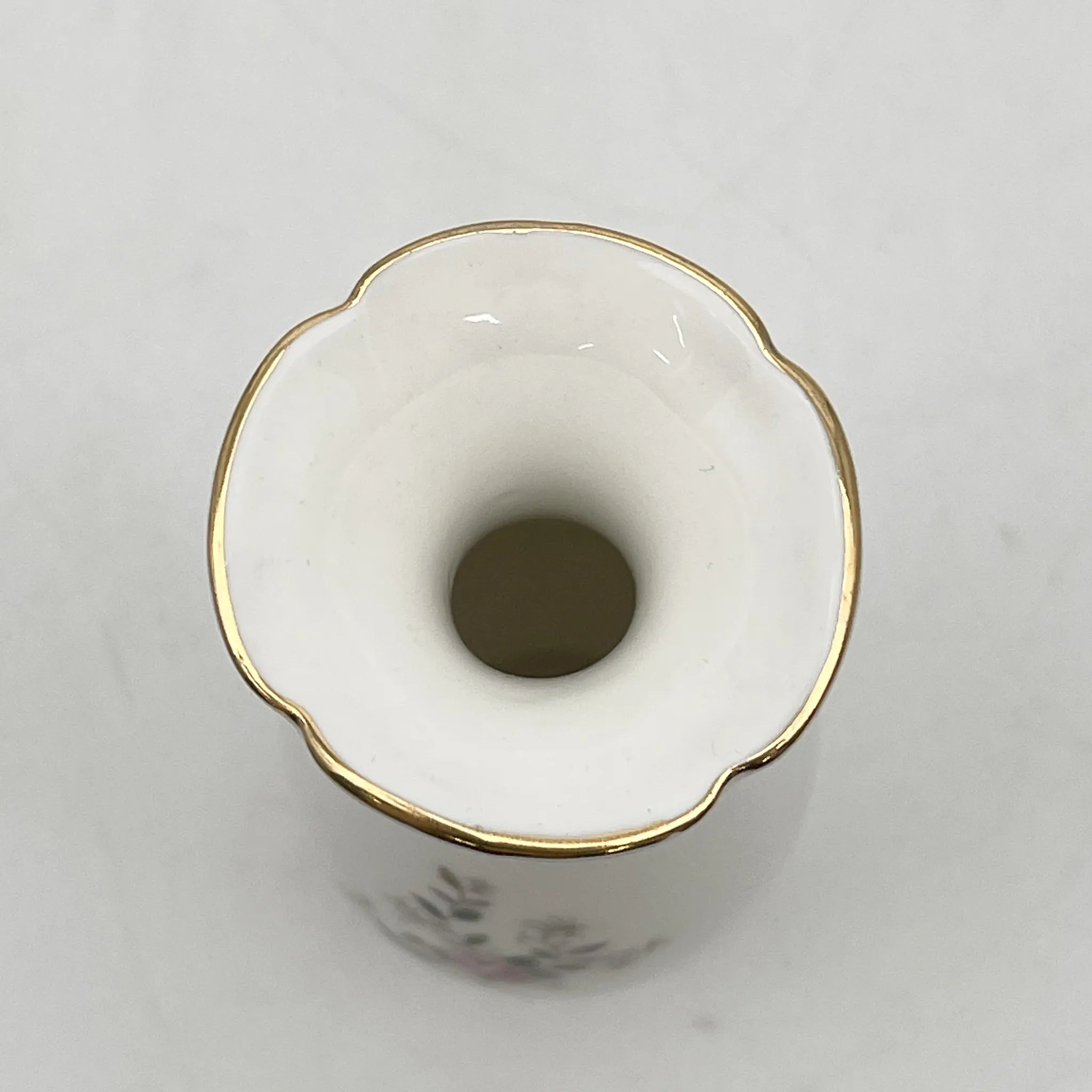 Royal Albert /花瓶/ Lavender Rose / 1960-90s /骨中国/英国/ 一对形状，牵牛花嘴，洛可可风格，金彩，花卉图案，古董风格，西洋陶瓷器/[复古]