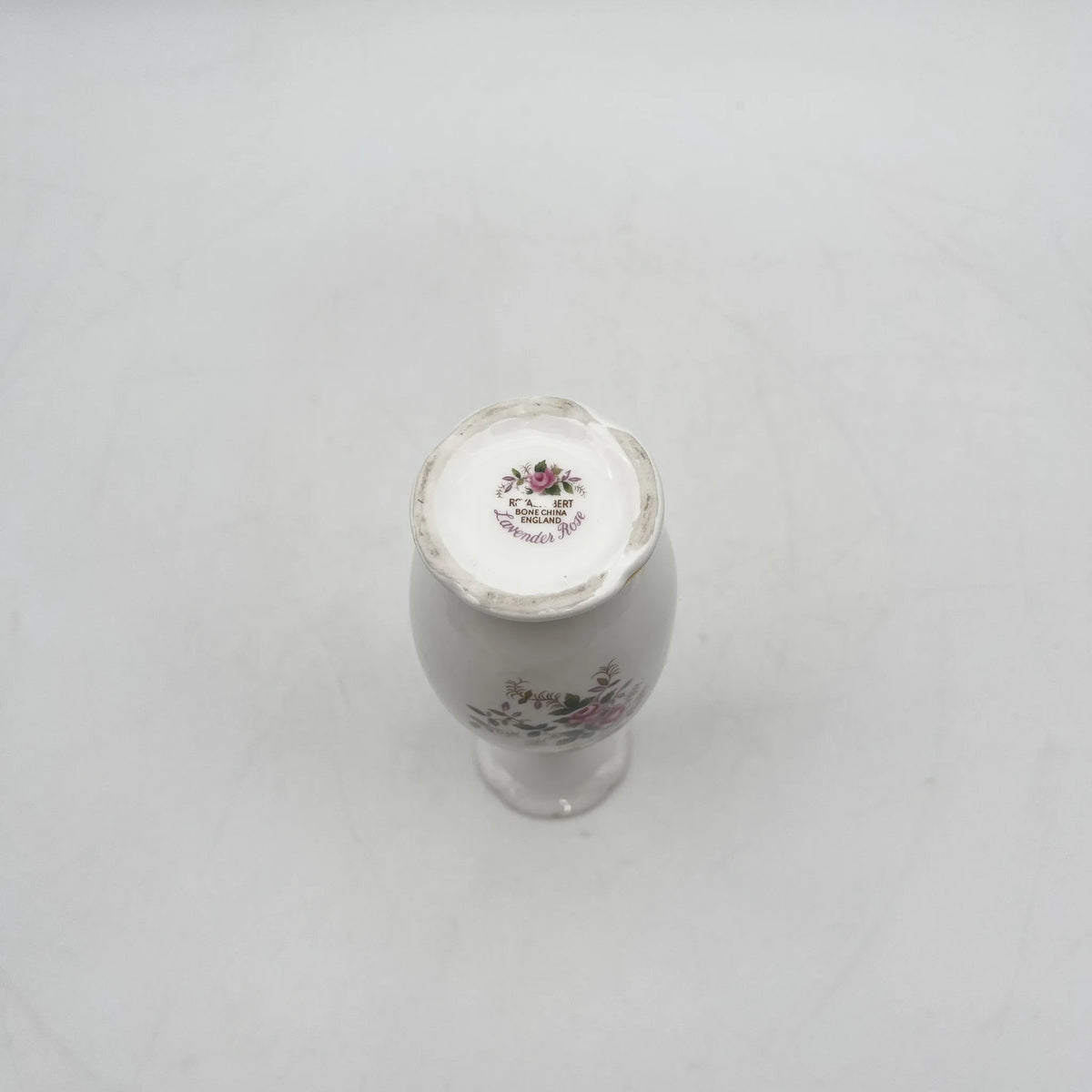 Royal Albert /花瓶/ Lavender Rose / 1960-90s /骨中国/英国/ 一对形状，牵牛花嘴，洛可可风格，金彩，花卉图案，古董风格，西洋陶瓷器/[复古]