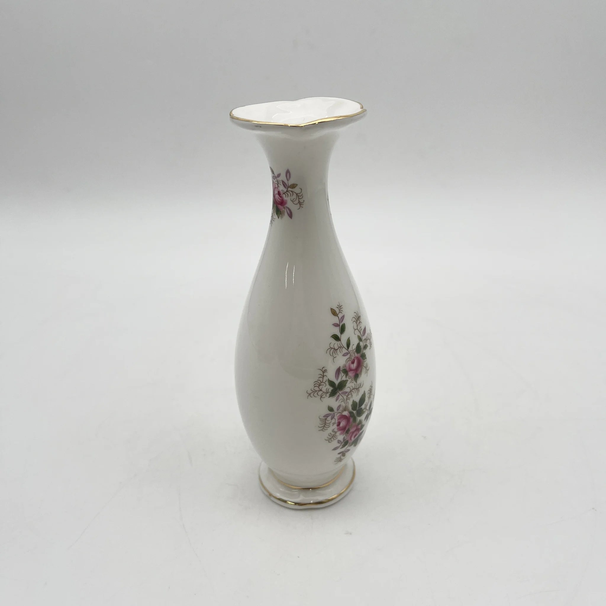 Royal Albert /花瓶/ Lavender Rose / 1960-90s /骨中国/英国/ 一对形状，牵牛花嘴，洛可可风格，金彩，花卉图案，古董风格，西洋陶瓷器/[复古]