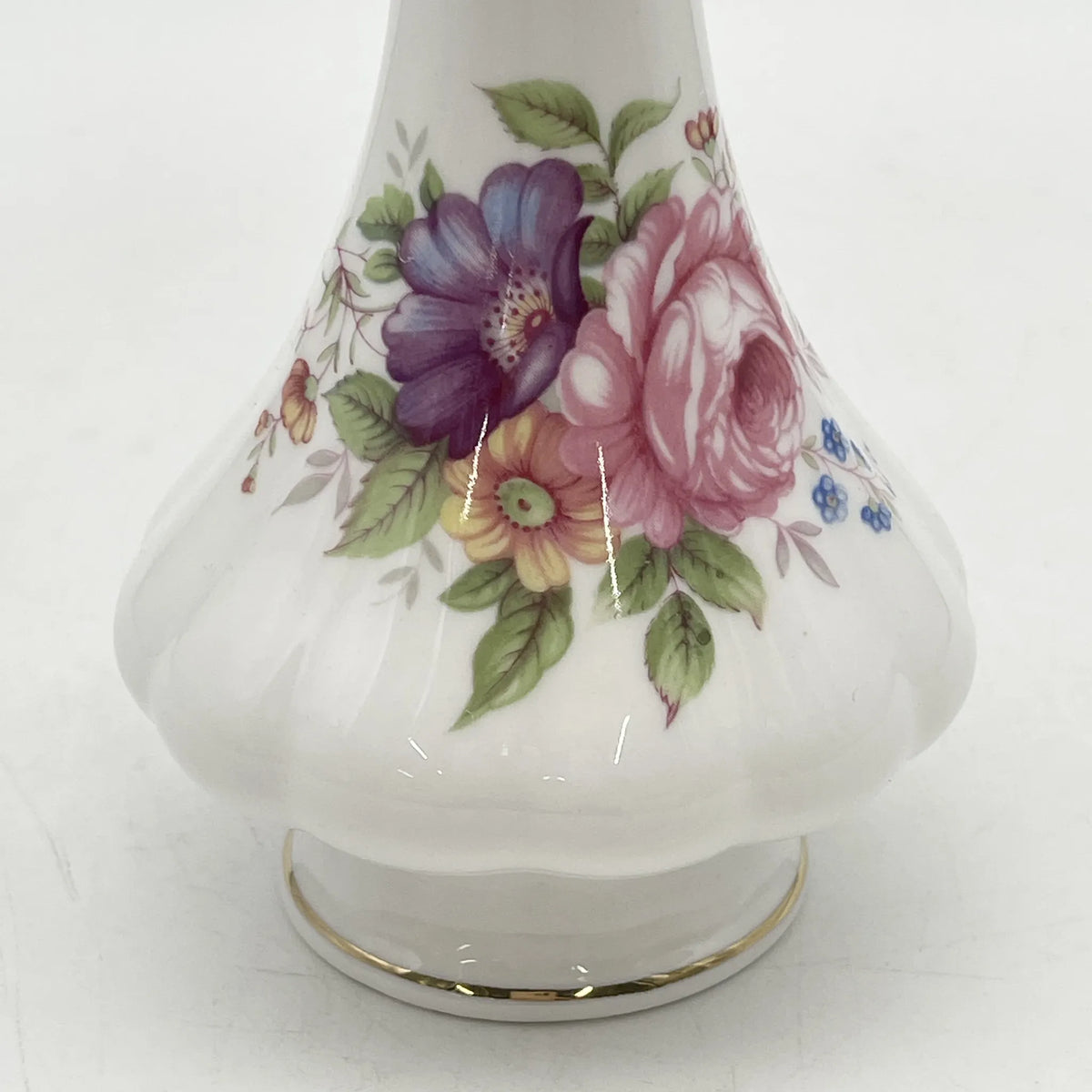 Queen's（皇后）/花瓶（花卉基地）/瓷器/英国/金彩，花卉装饰，一朵花，洛可可风格，花卉图案，古董风格，西洋陶瓷/[复古]