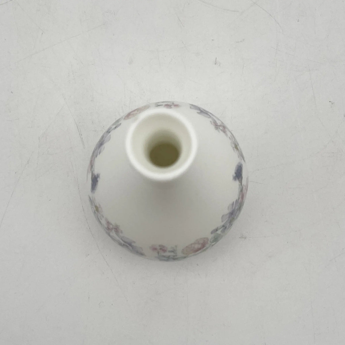 Wedgwood /花瓶/ ANGELA /瓷器/英国/花卉图案，一朵花，滴形，洛可可风格，古董风格，西洋陶瓷/ [复古]