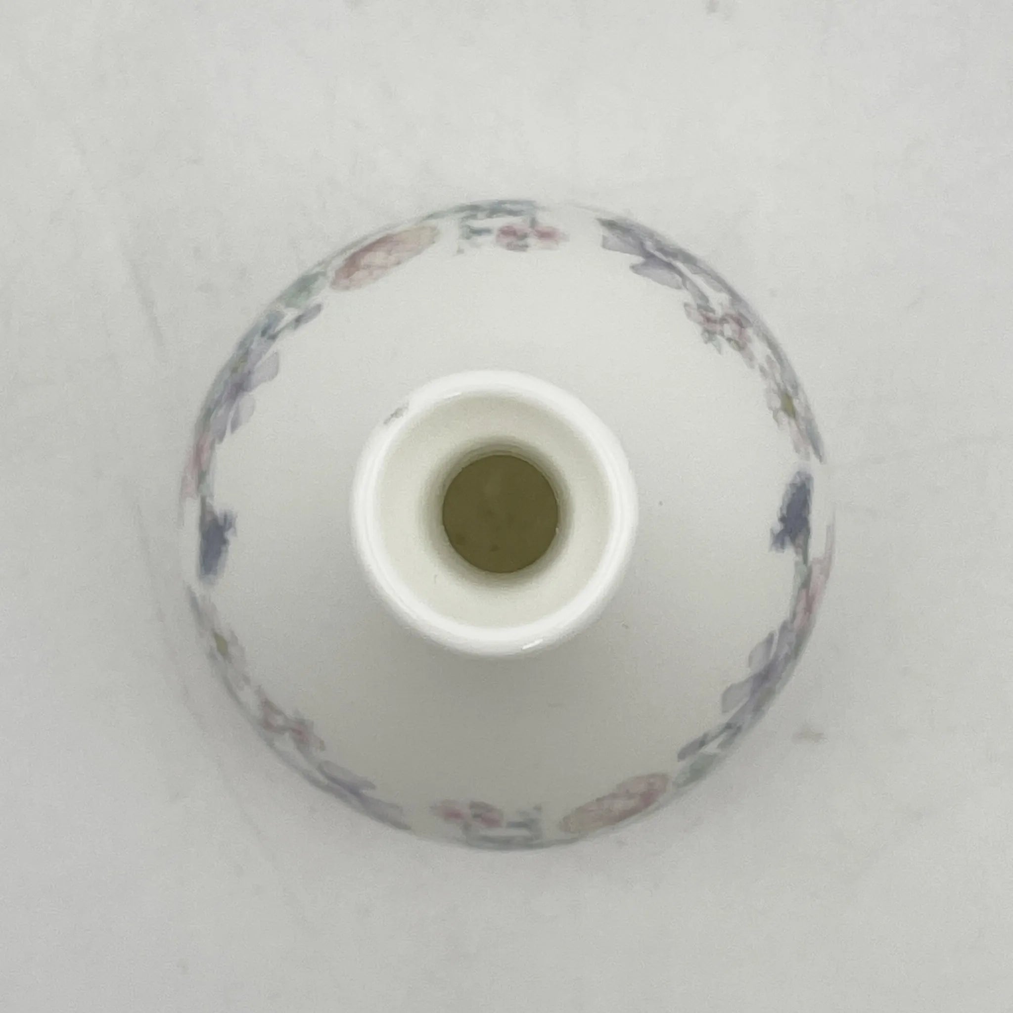 Wedgwood /花瓶/ ANGELA /瓷器/英国/花卉图案，一朵花，滴形，洛可可风格，古董风格，西洋陶瓷/ [复古]