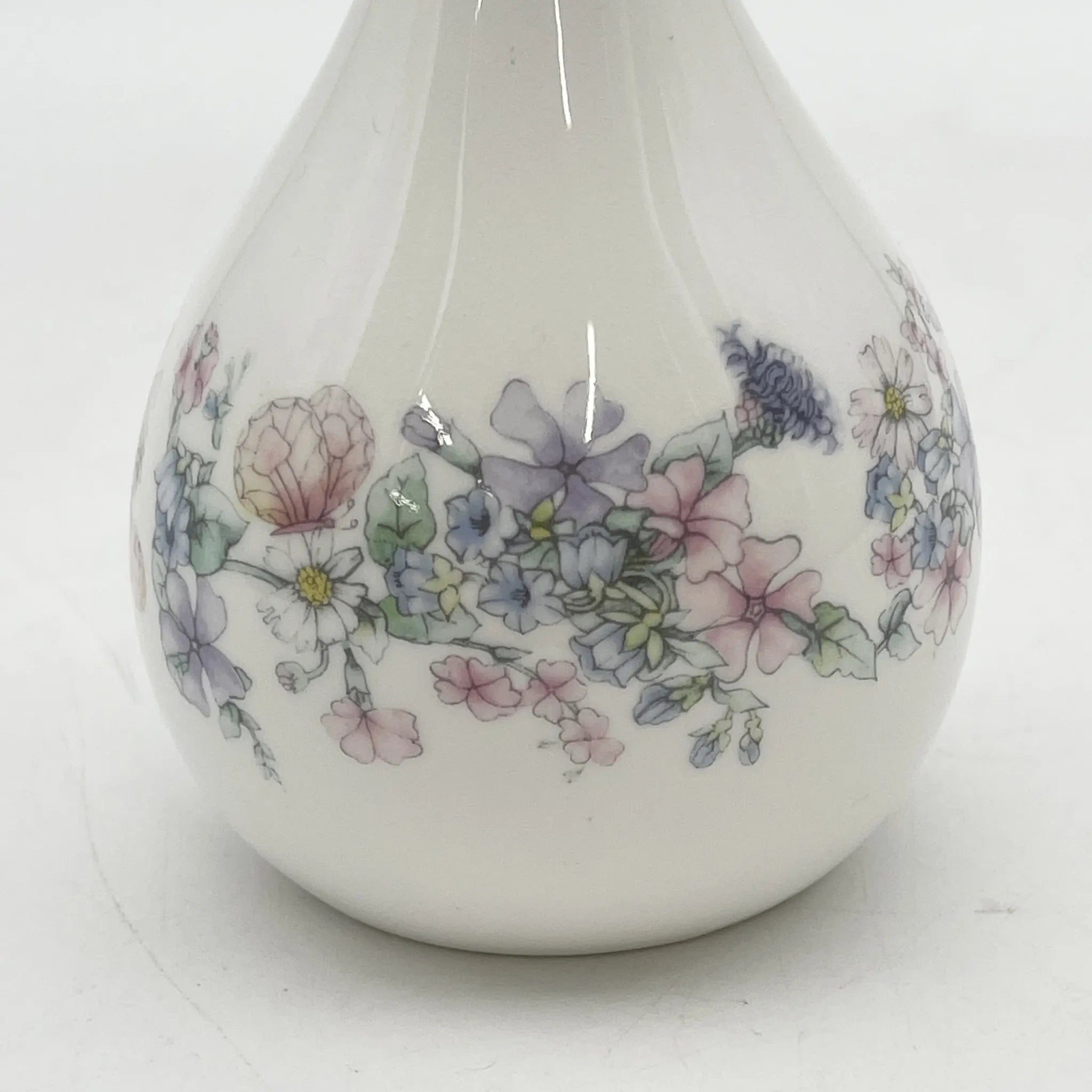 Wedgwood /花瓶/ ANGELA /瓷器/英国/花卉图案，一朵花，滴形，洛可可风格，古董风格，西洋陶瓷/ [复古]