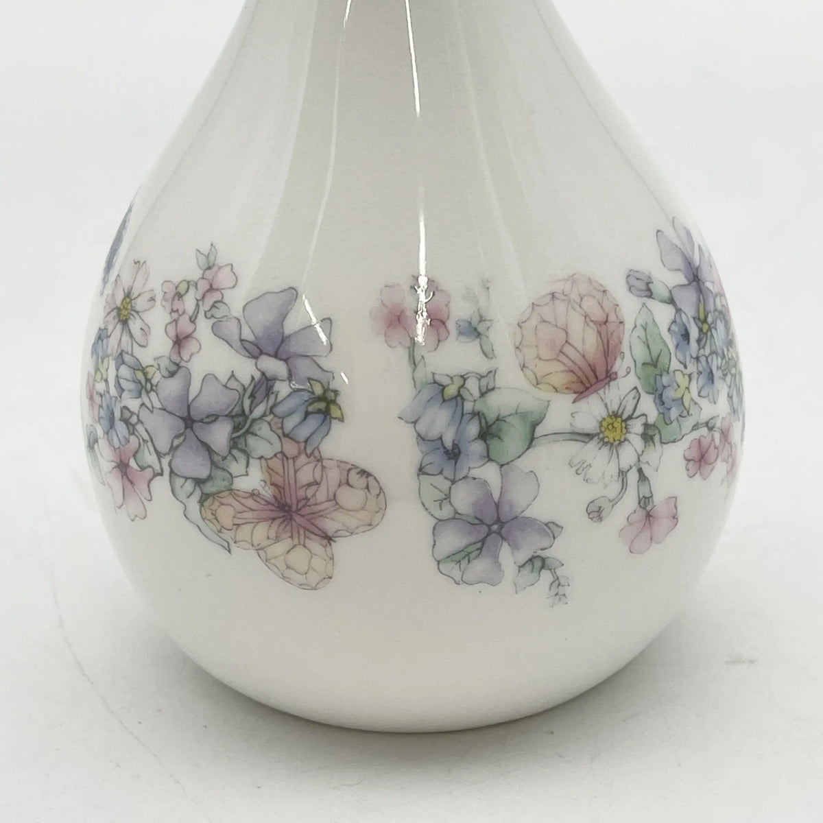Wedgwood /花瓶/ ANGELA /瓷器/英国/花卉图案，一朵花，滴形，洛可可风格，古董风格，西洋陶瓷/ [复古]