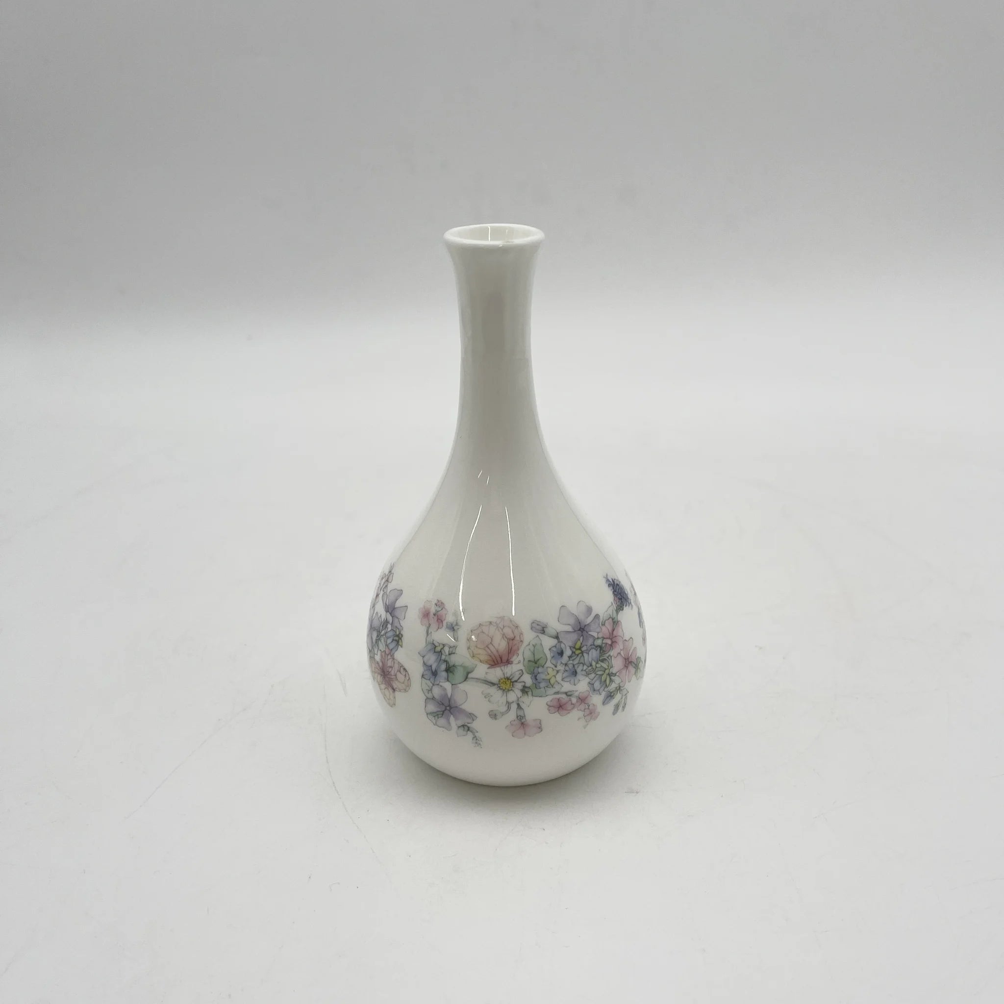 Wedgwood /花瓶/ ANGELA /瓷器/英国/花卉图案，一朵花，滴形，洛可可风格，古董风格，西洋陶瓷/ [复古]