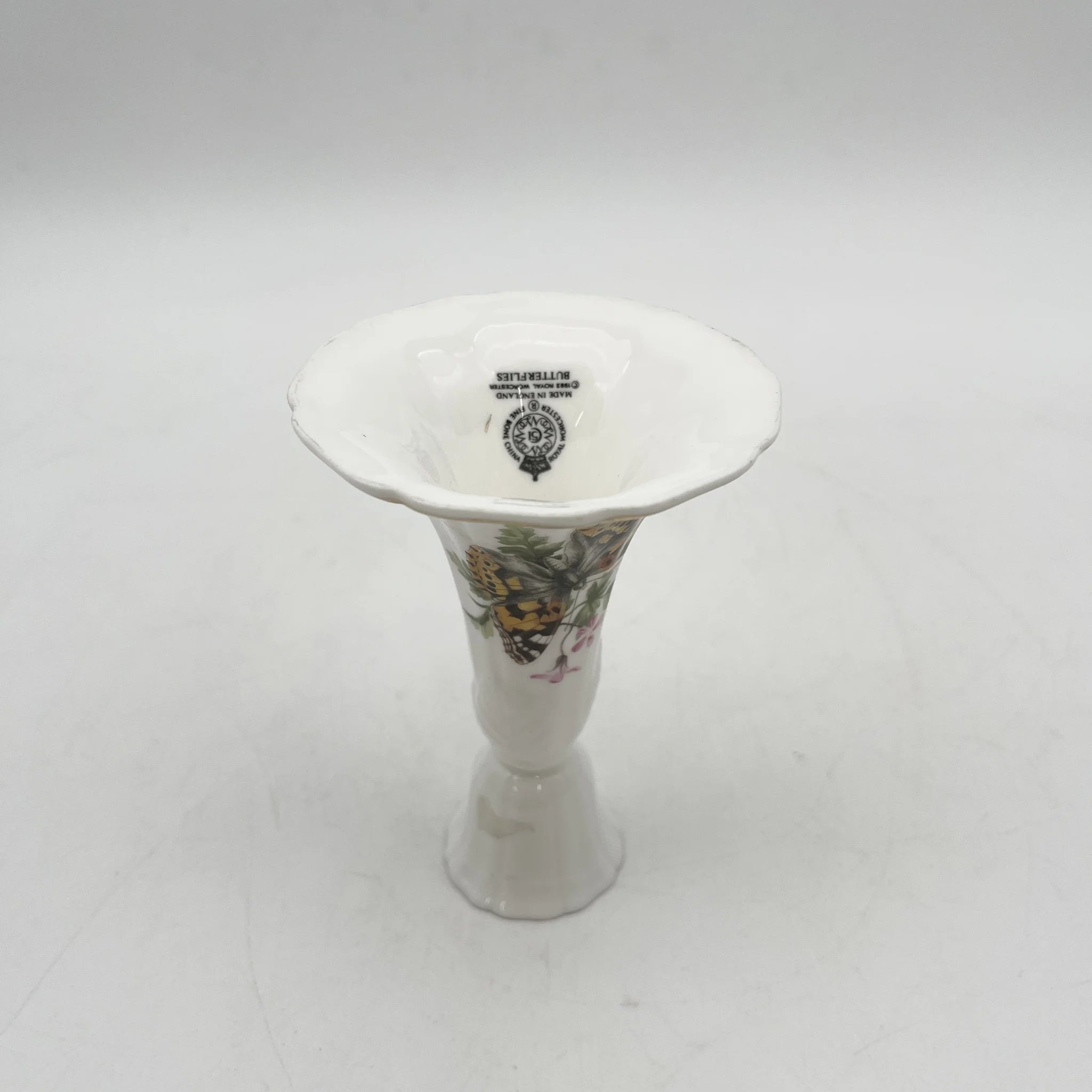Royal Worcester /蜡烛架/ BUTTERFLIES /瓷器/英国/ 金彩，浮雕，蝴蝶，洛可可风格，古董风格，西洋陶瓷/[复古]