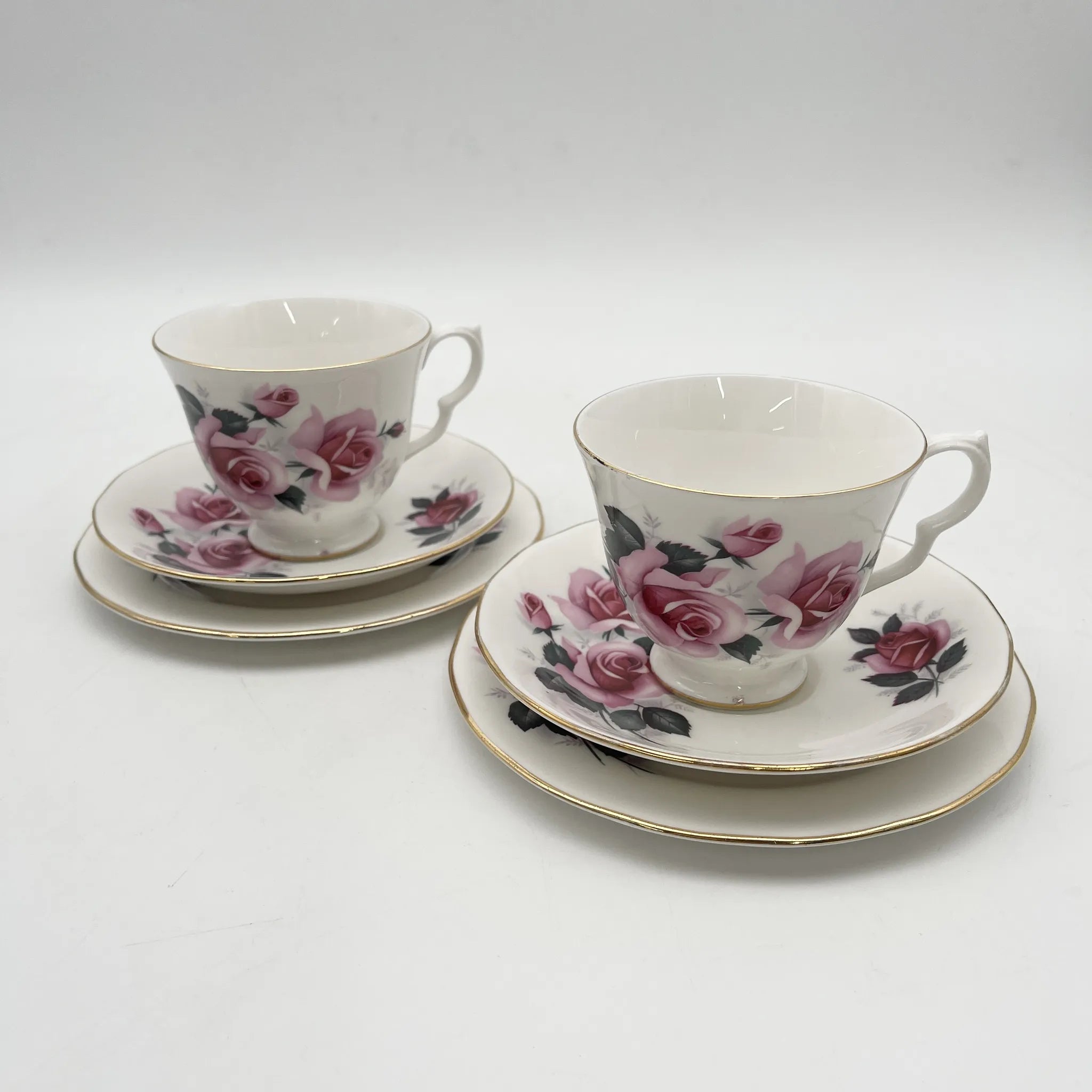 [Vintage] Trio (C&S + dessert plate) 2P