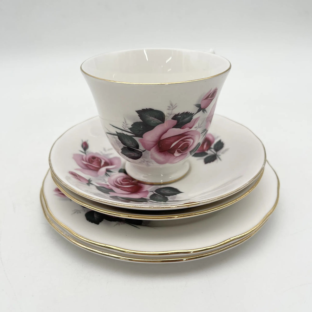 Gainsborough（盖恩斯伯勒）/三重奏（c&s +甜点盘）+碟子/ 1960s- /骨中国/英国/ 黄金装饰，变形手柄，镂空轮辋，下午茶，花卉图案，西式餐具/[复古]