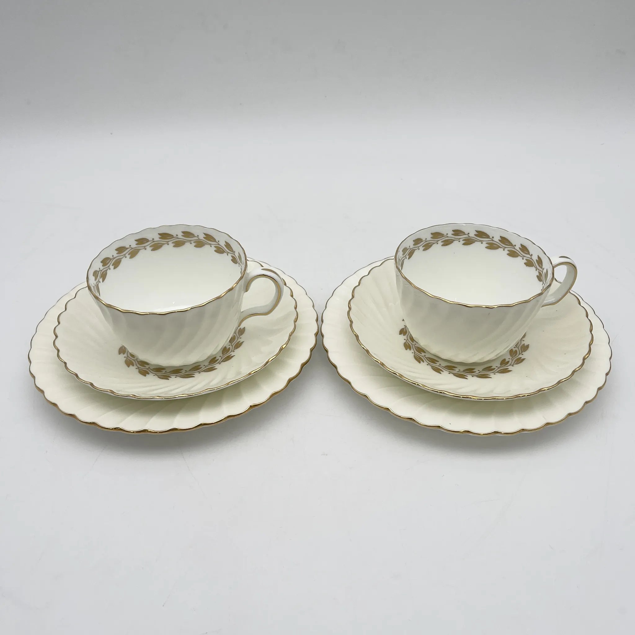 [Antique] Trio (C&S + dessert plate) 2P