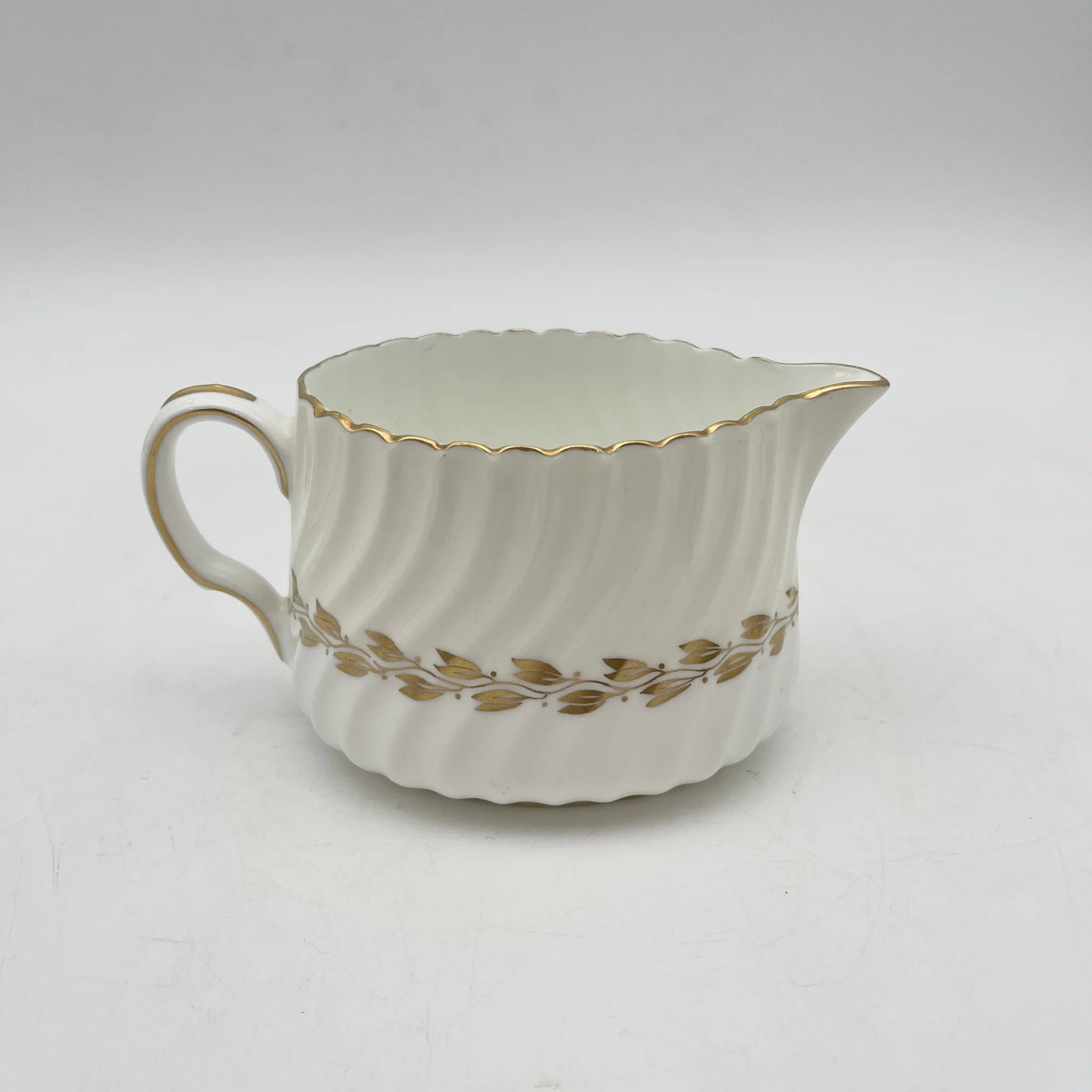 MINTON（ミントン） / クリーマー / 1900s- / 磁器 / イギリス / スワールフルーテッド,金彩月桂樹,ゴールドトリム / [アンティーク]
