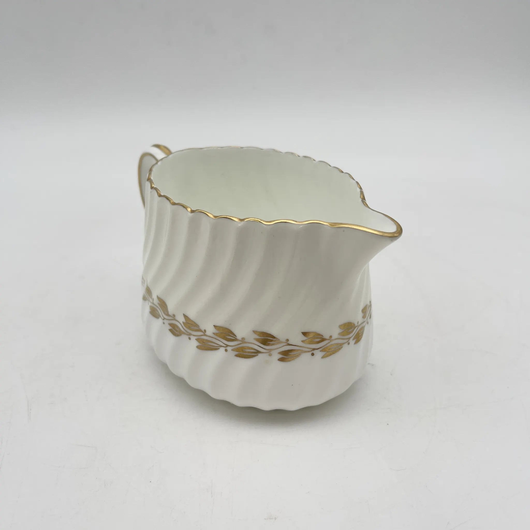 MINTON（ミントン） / クリーマー / 1900s- / 磁器 / イギリス / スワールフルーテッド,金彩月桂樹,ゴールドトリム / [アンティーク]