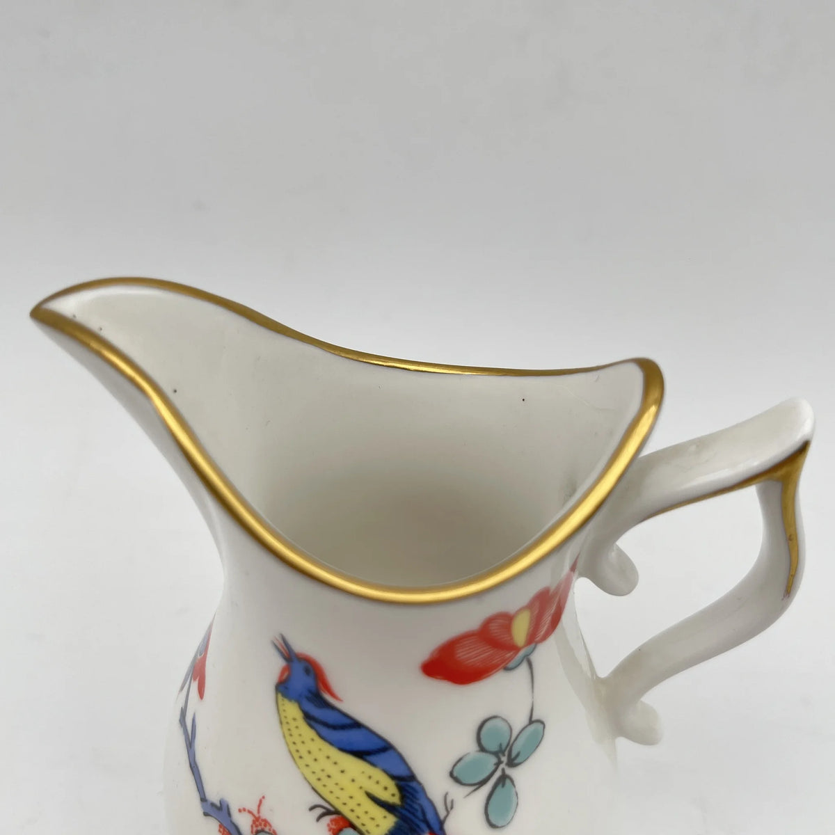 Royal Worcester /牛奶壶/ Historic Jug Collection / Wishbone Jug / 1970年~ 1980年代左右/ Fine Bone China /英国/奶油，金彩装饰，黄金轮辋，鸟画，水果画，精致中国，收藏品，室内/ [复古]