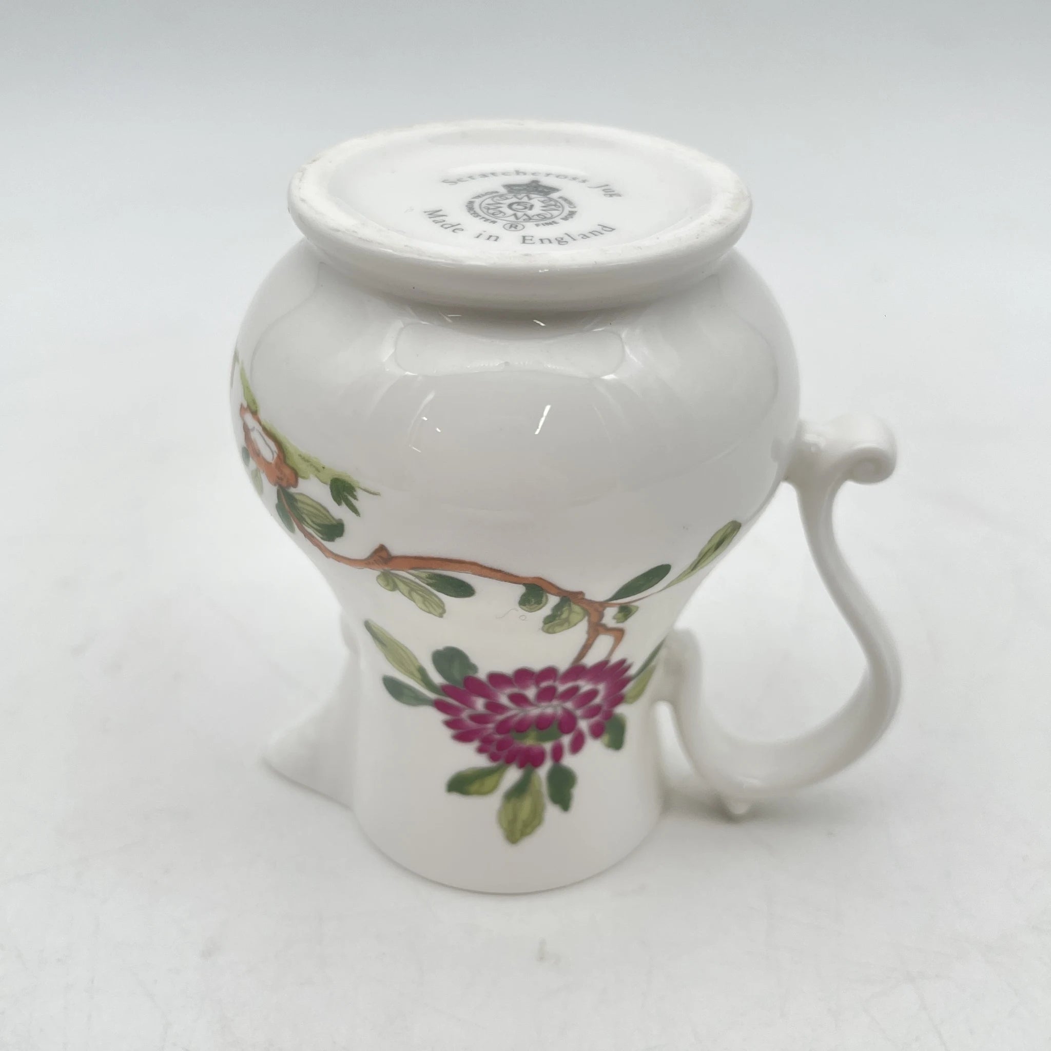 Royal Worcester /牛奶壶/ Scratchcross Jug / 1970 ~ 1980年代左右/ Fine Bone China /英国/奶油，金彩装饰，黄金轮辋，鸟画，水果画，精致中国，收藏品，室内/[复古]