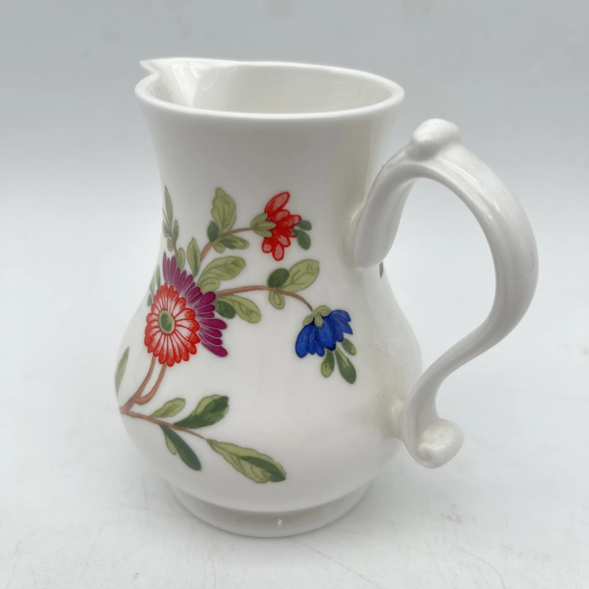 Royal Worcester /牛奶壶/ Scratchcross Jug / 1970 ~ 1980年代左右/ Fine Bone China /英国/奶油，金彩装饰，黄金轮辋，鸟画，水果画，精致中国，收藏品，室内/[复古]