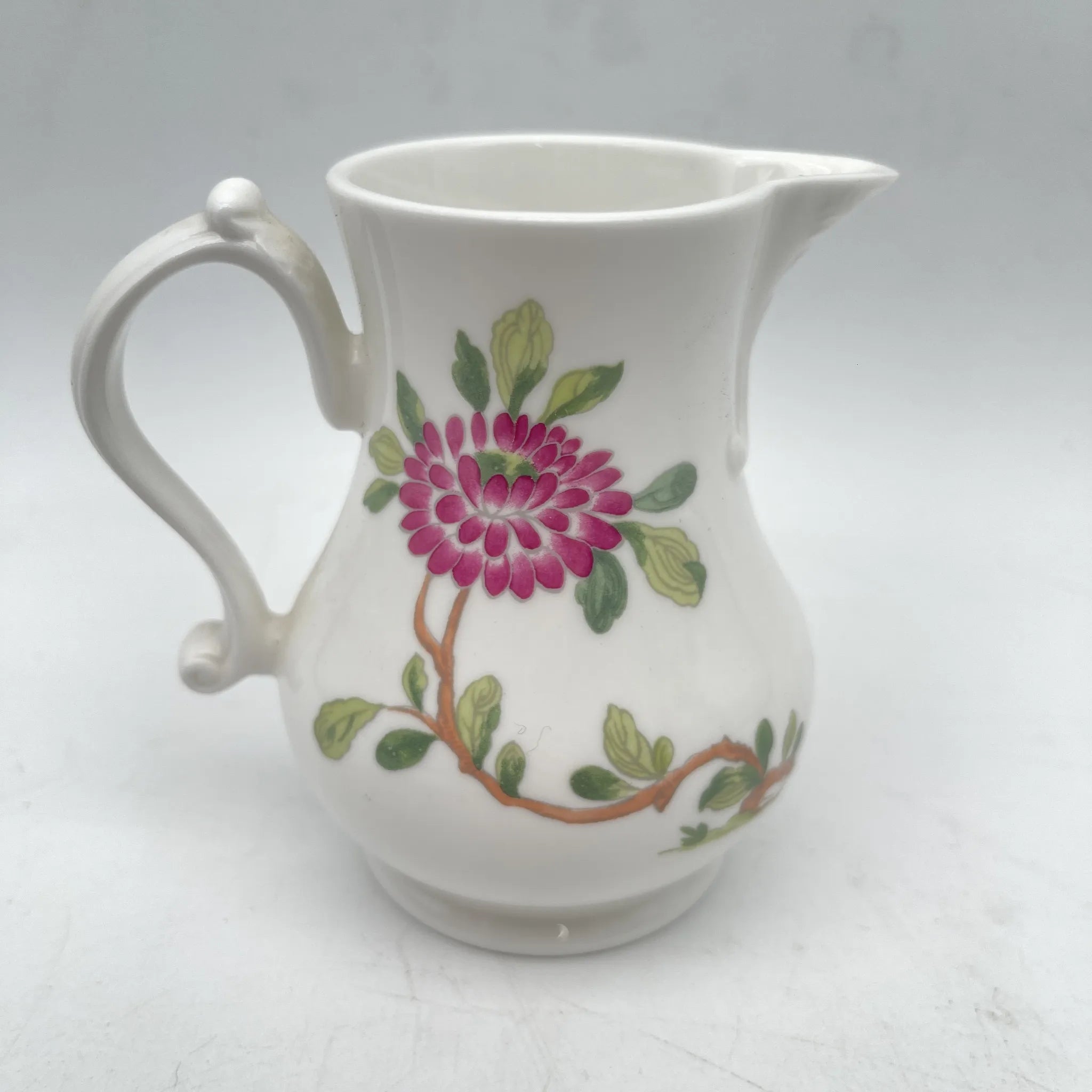 Royal Worcester /牛奶壶/ Scratchcross Jug / 1970 ~ 1980年代左右/ Fine Bone China /英国/奶油，金彩装饰，黄金轮辋，鸟画，水果画，精致中国，收藏品，室内/[复古]